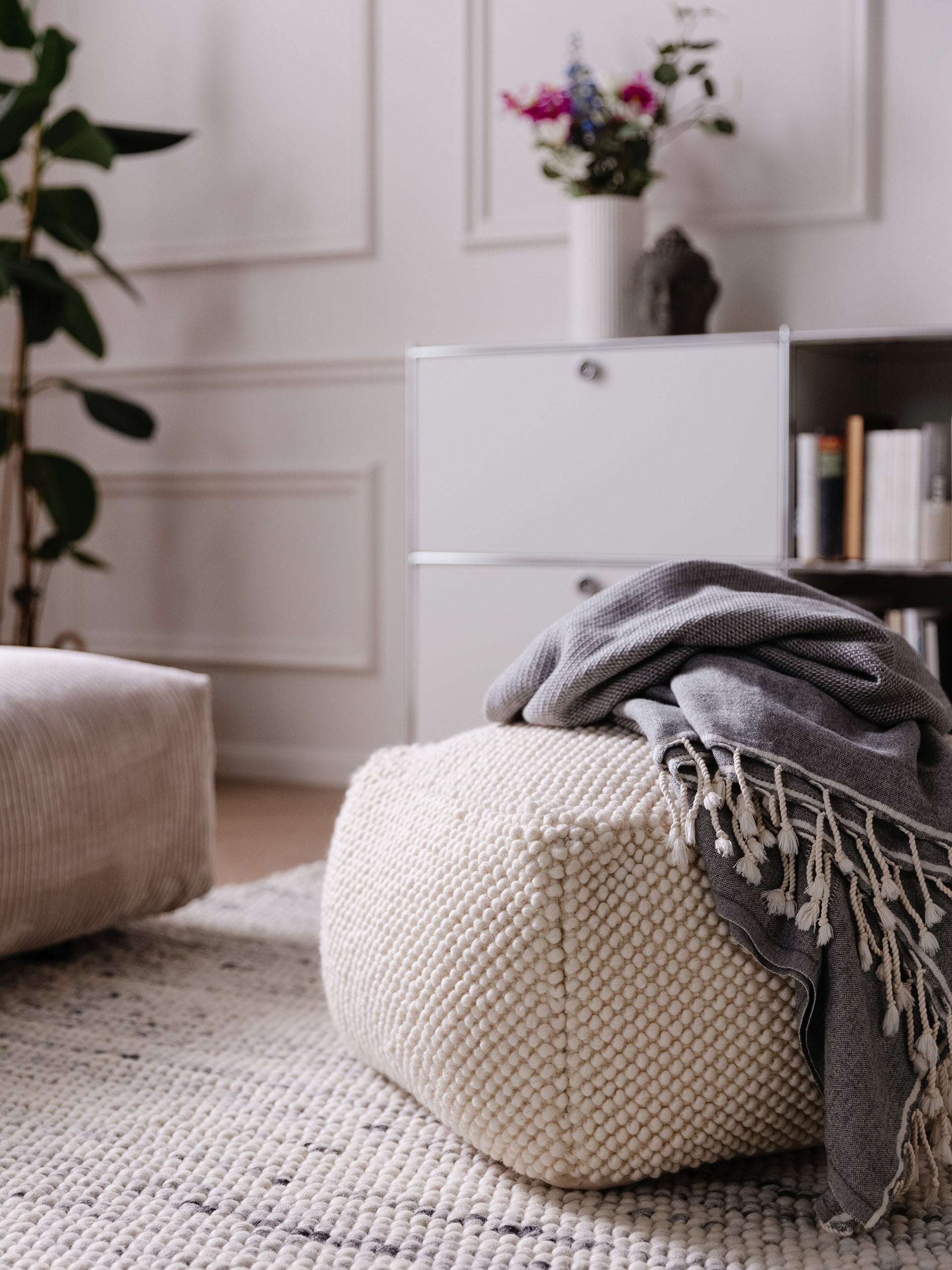 Handmade Wool Pouf Beads Cream