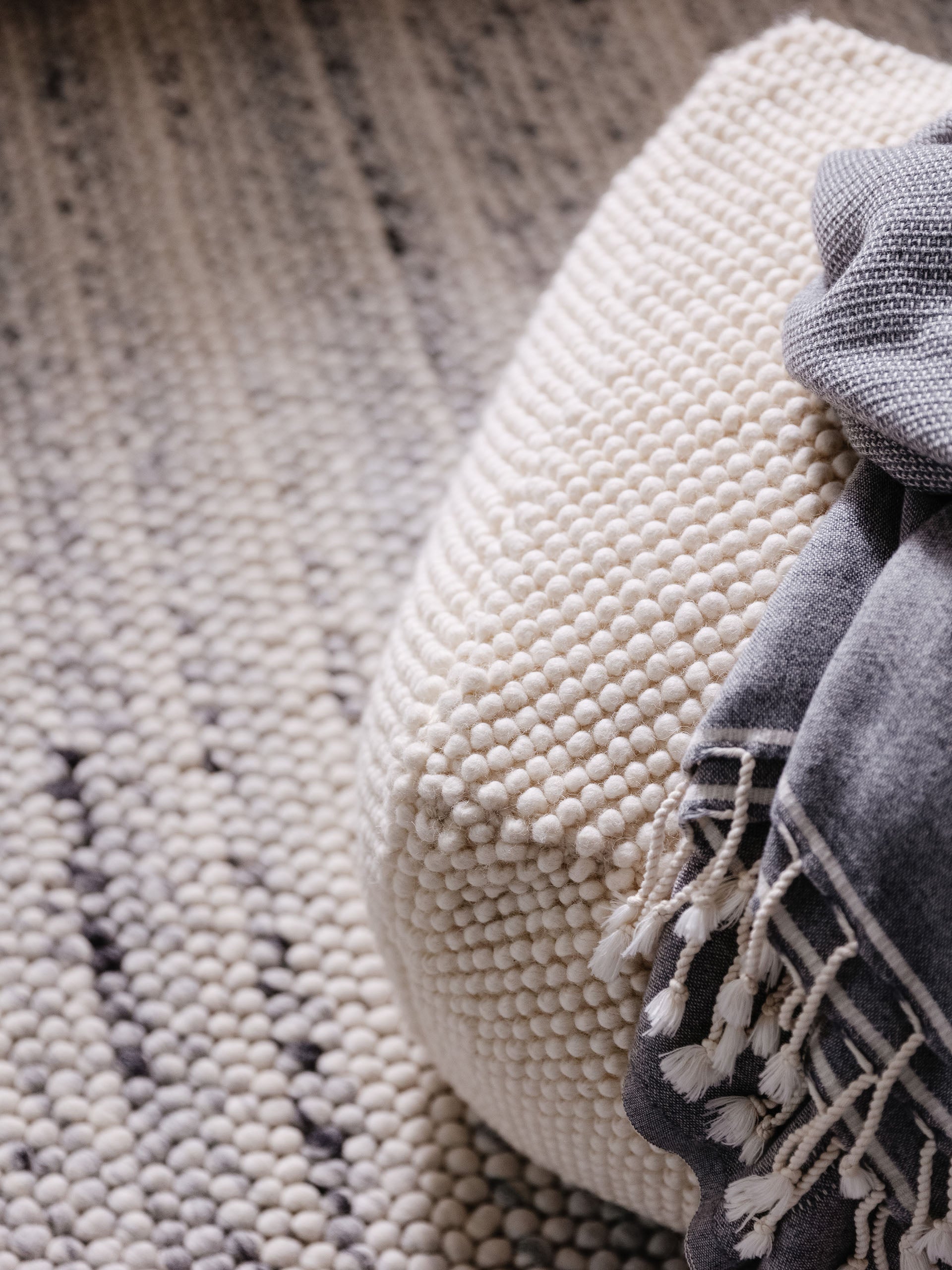 Handmade Wool Pouf Beads Cream