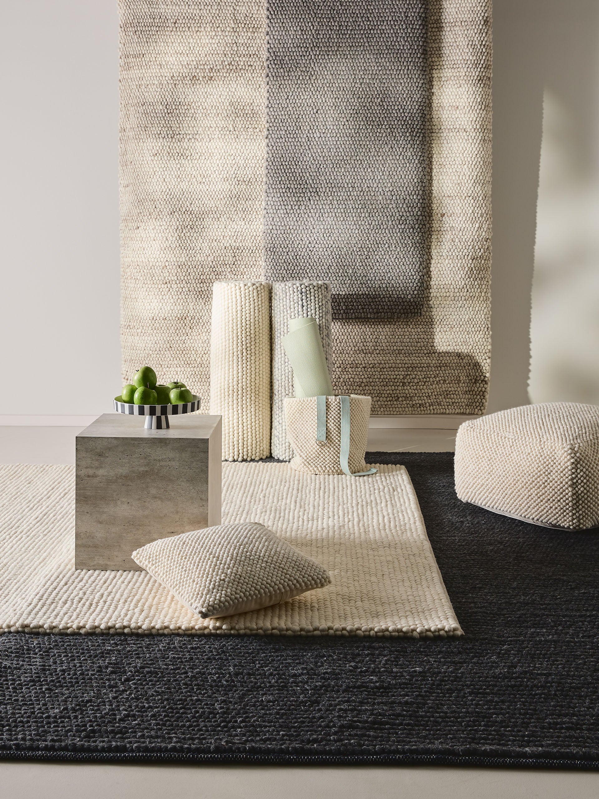 Wool Rug Beads Light Grey