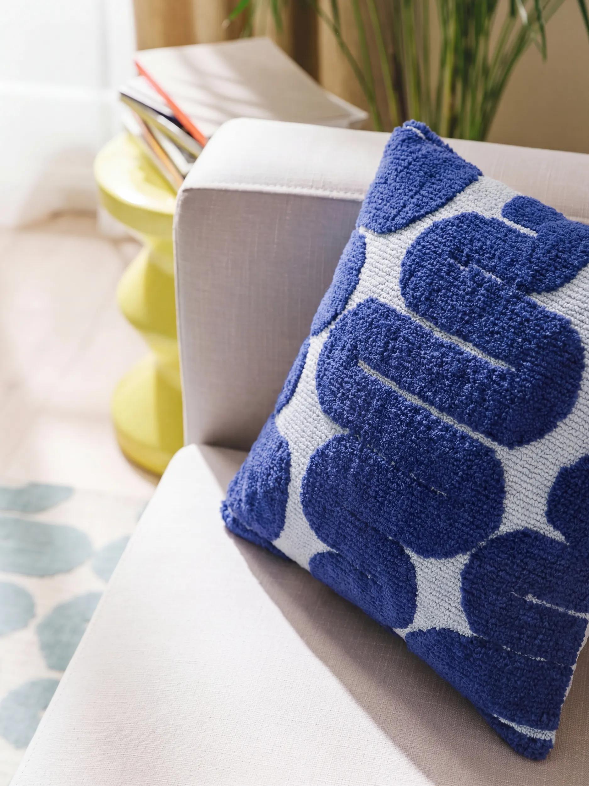 Cushion Ally Blue
