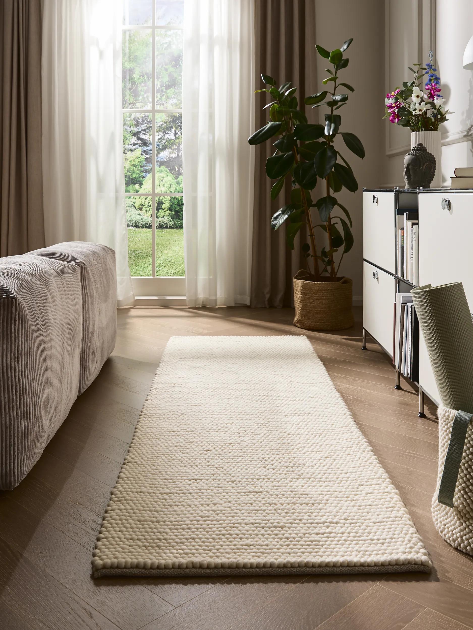 Wool Runner Beads Cream