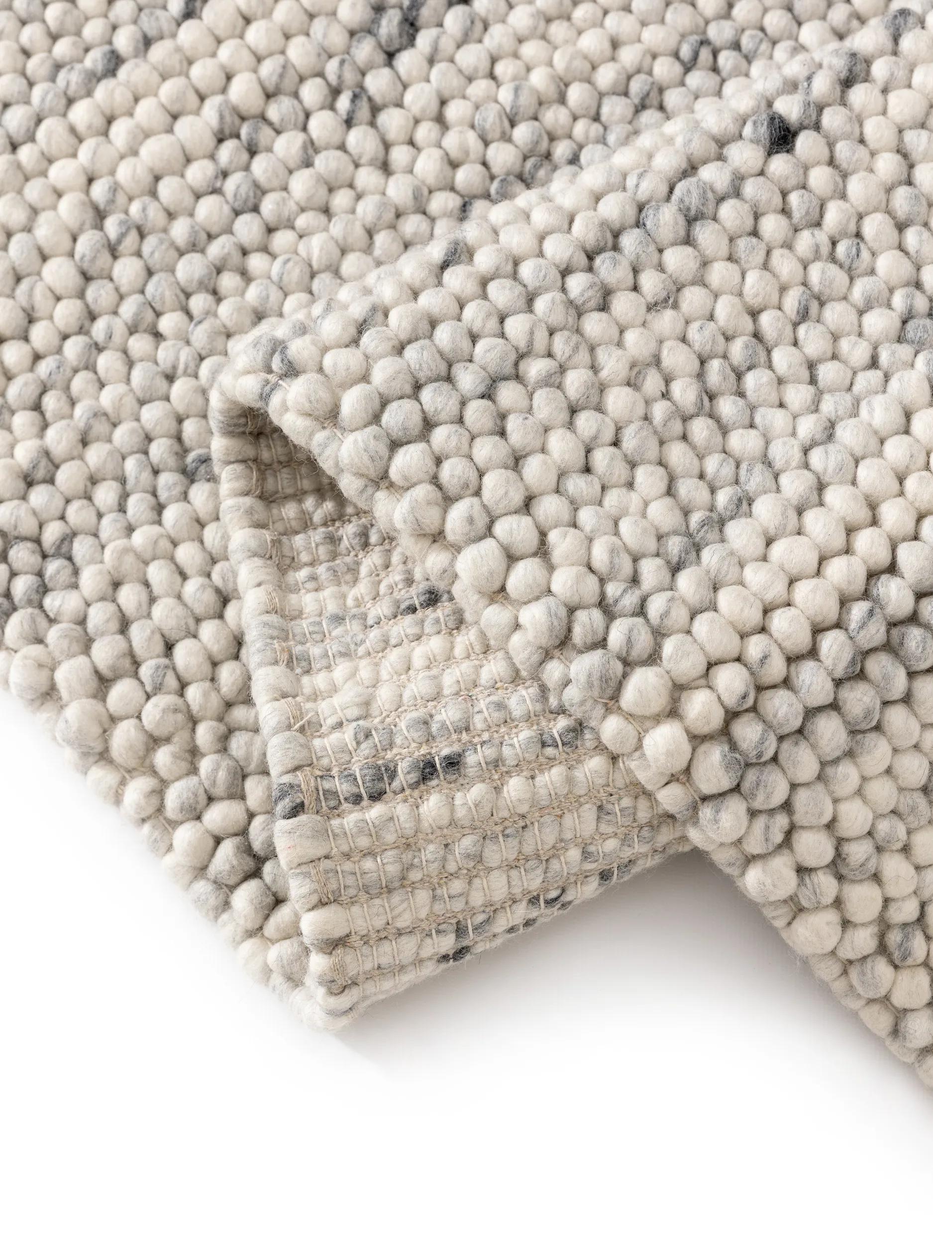 Wool Rug Beads Light Grey
