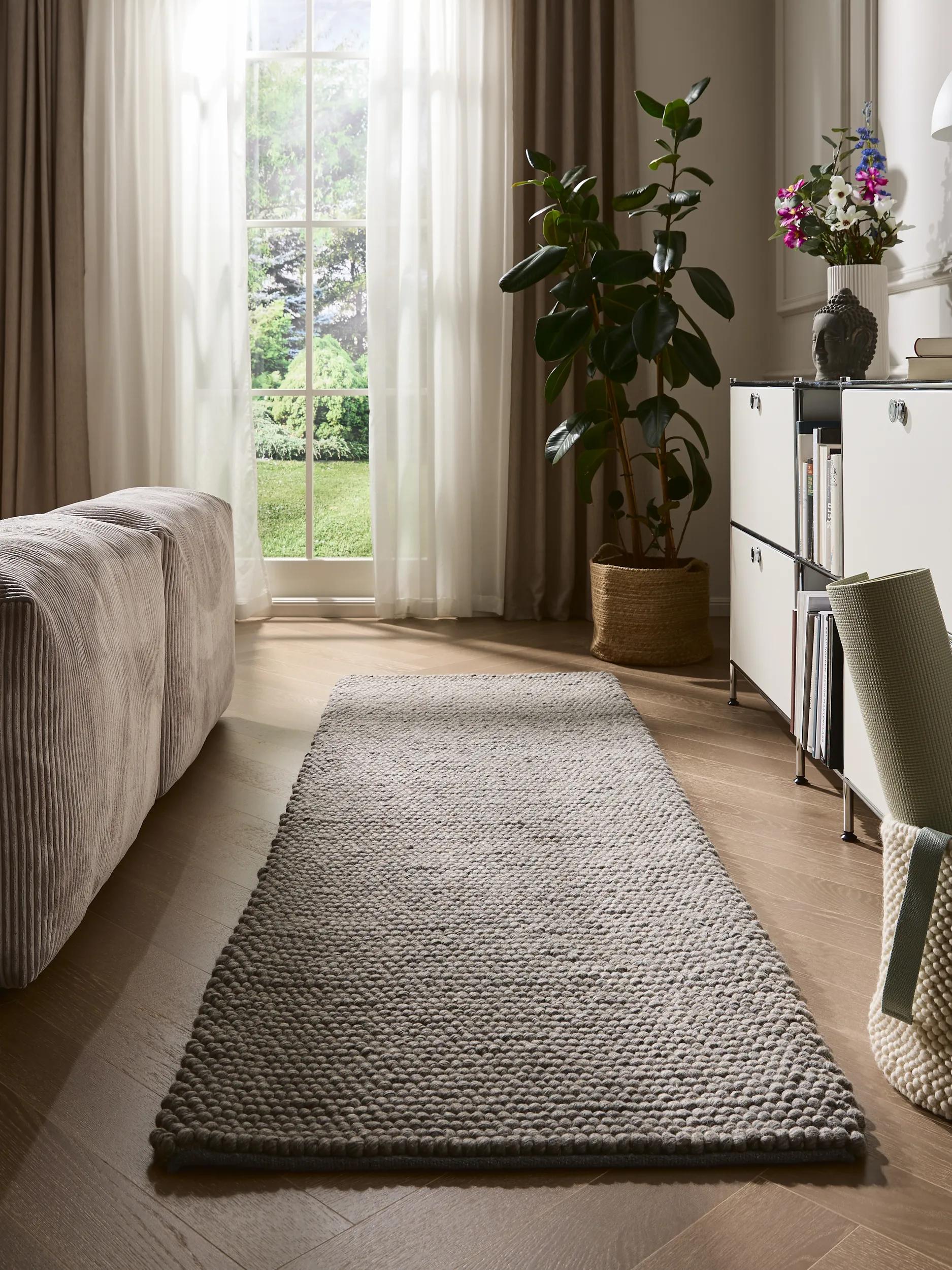 Cuentas corredoras de lana gris