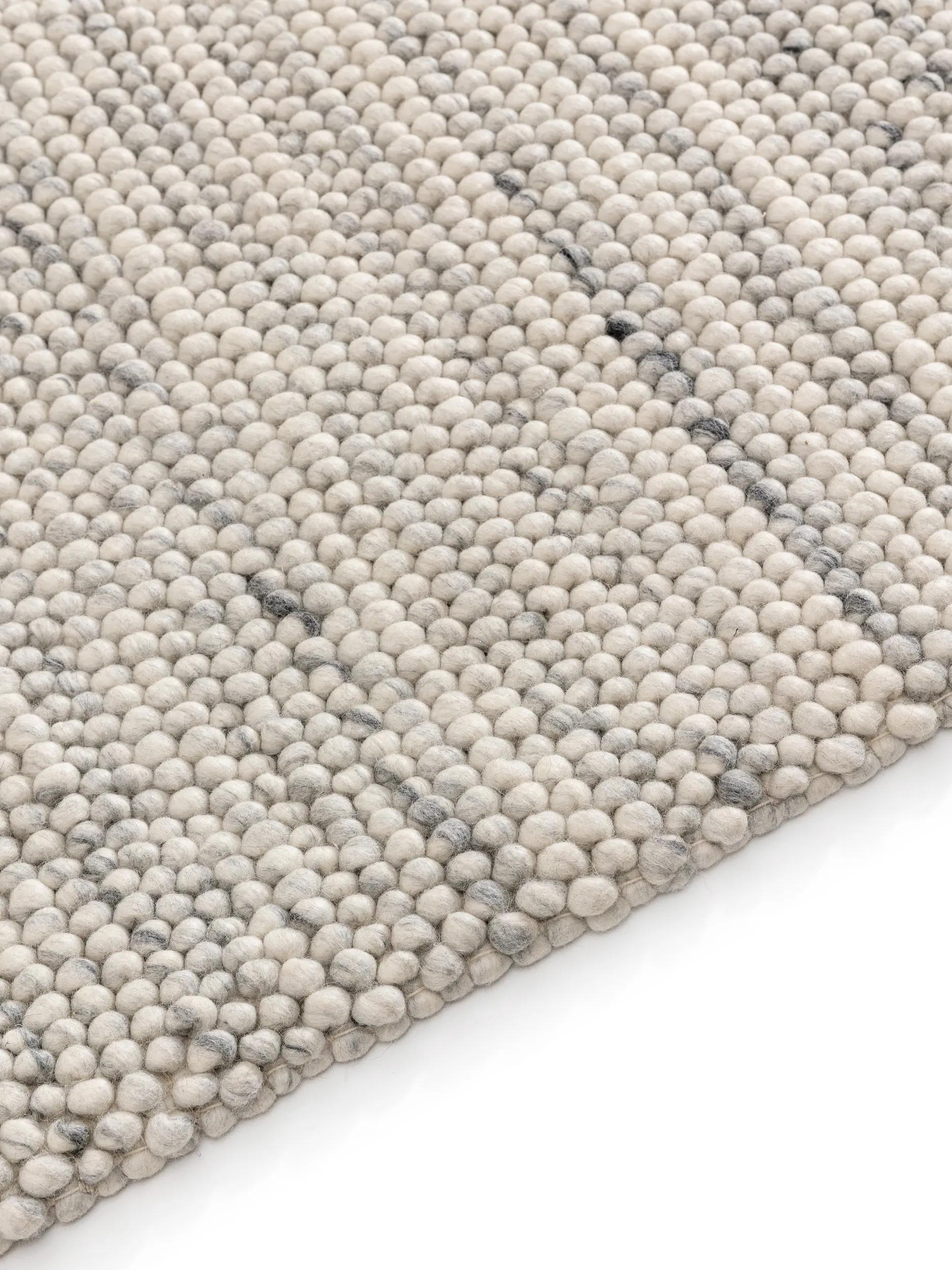 Wool Rug Beads Light Grey