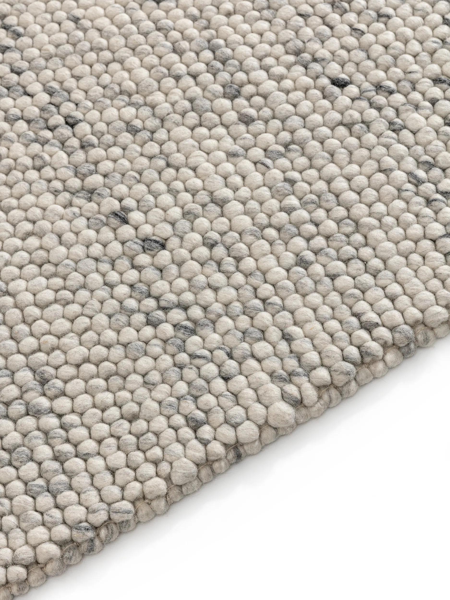 Cuentas de corredor de lana gris claro