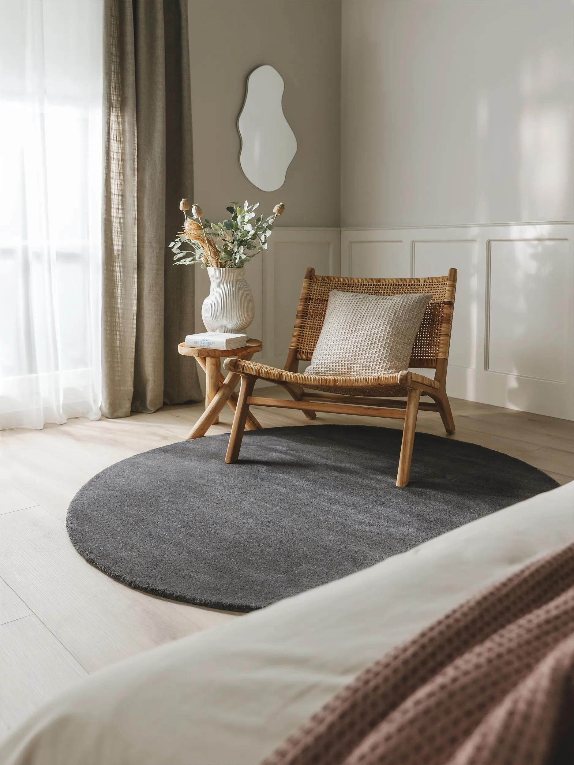 Round Wool Rug Bent Charcoal