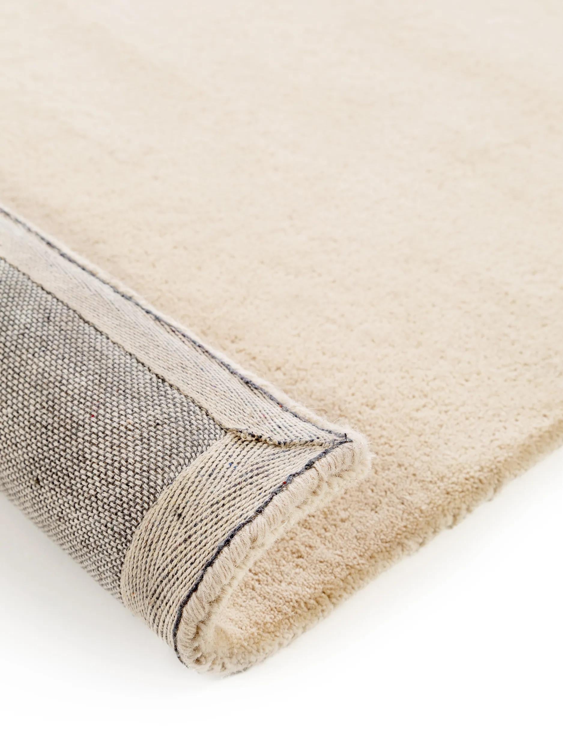 Wool Rug Bent Cream