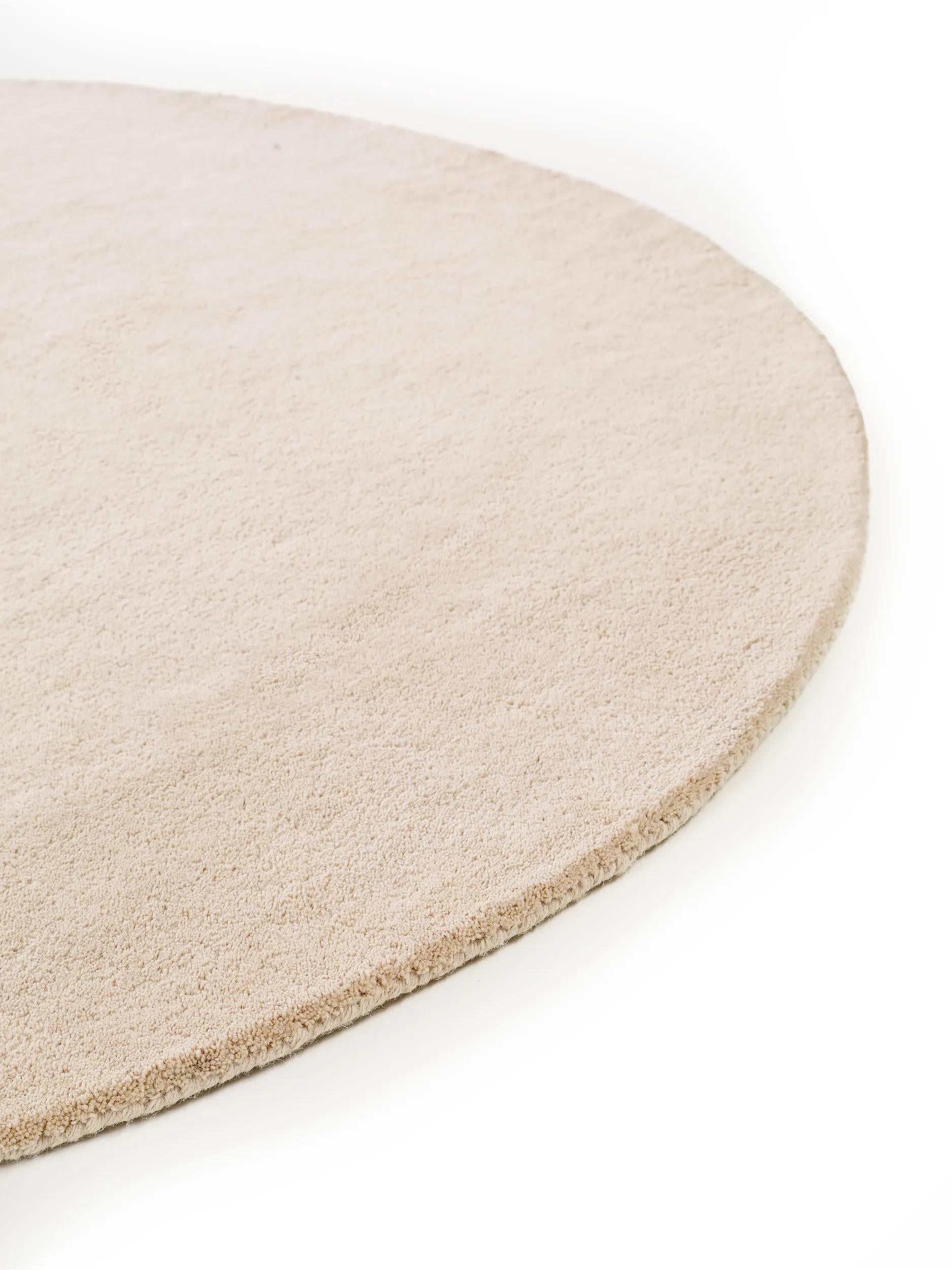 Wool Rug Bent Cream