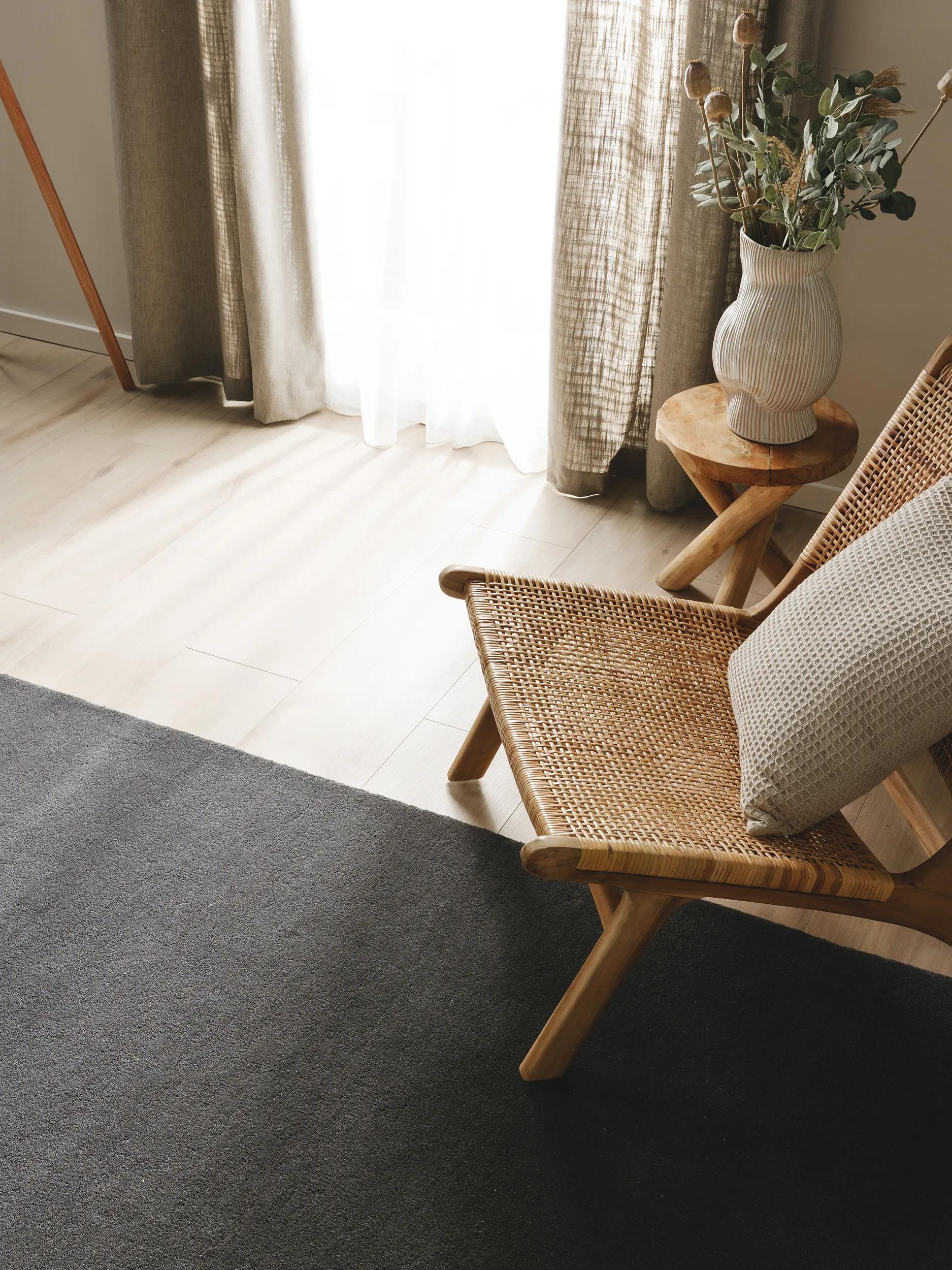 Wool Rug Bent Charcoal