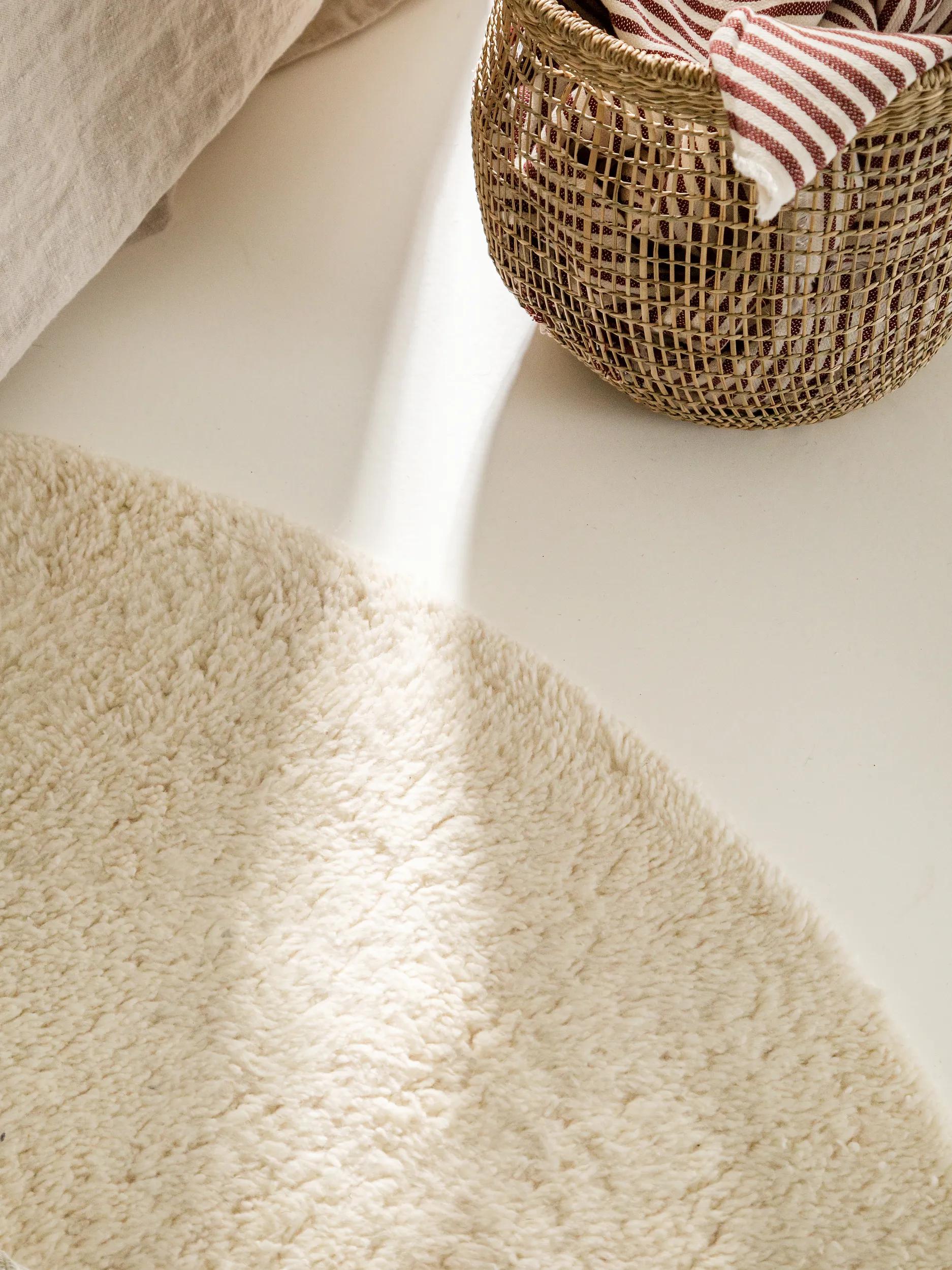 Round Wool Rug Berber Cream
