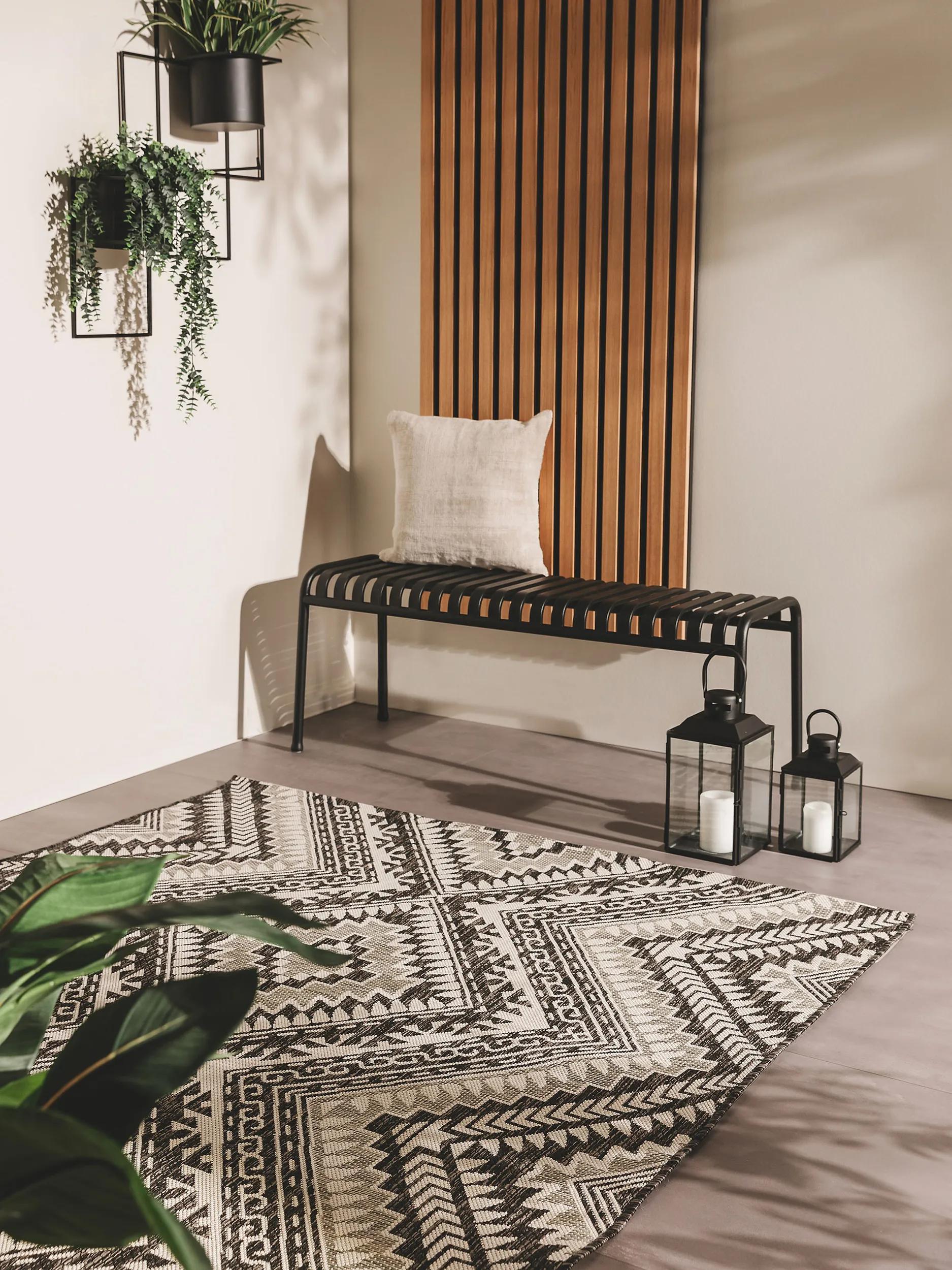 In- & Outdoor Rug Cleo Black