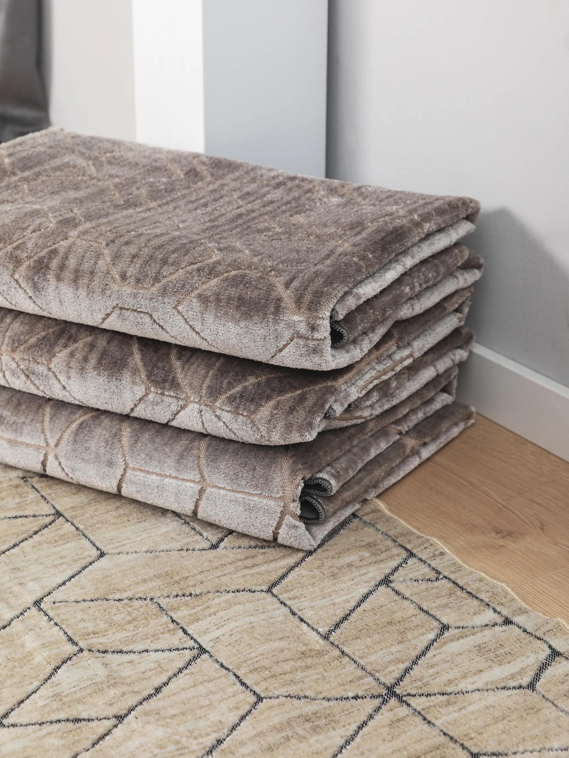 Teppich Gänseblümchen Grau