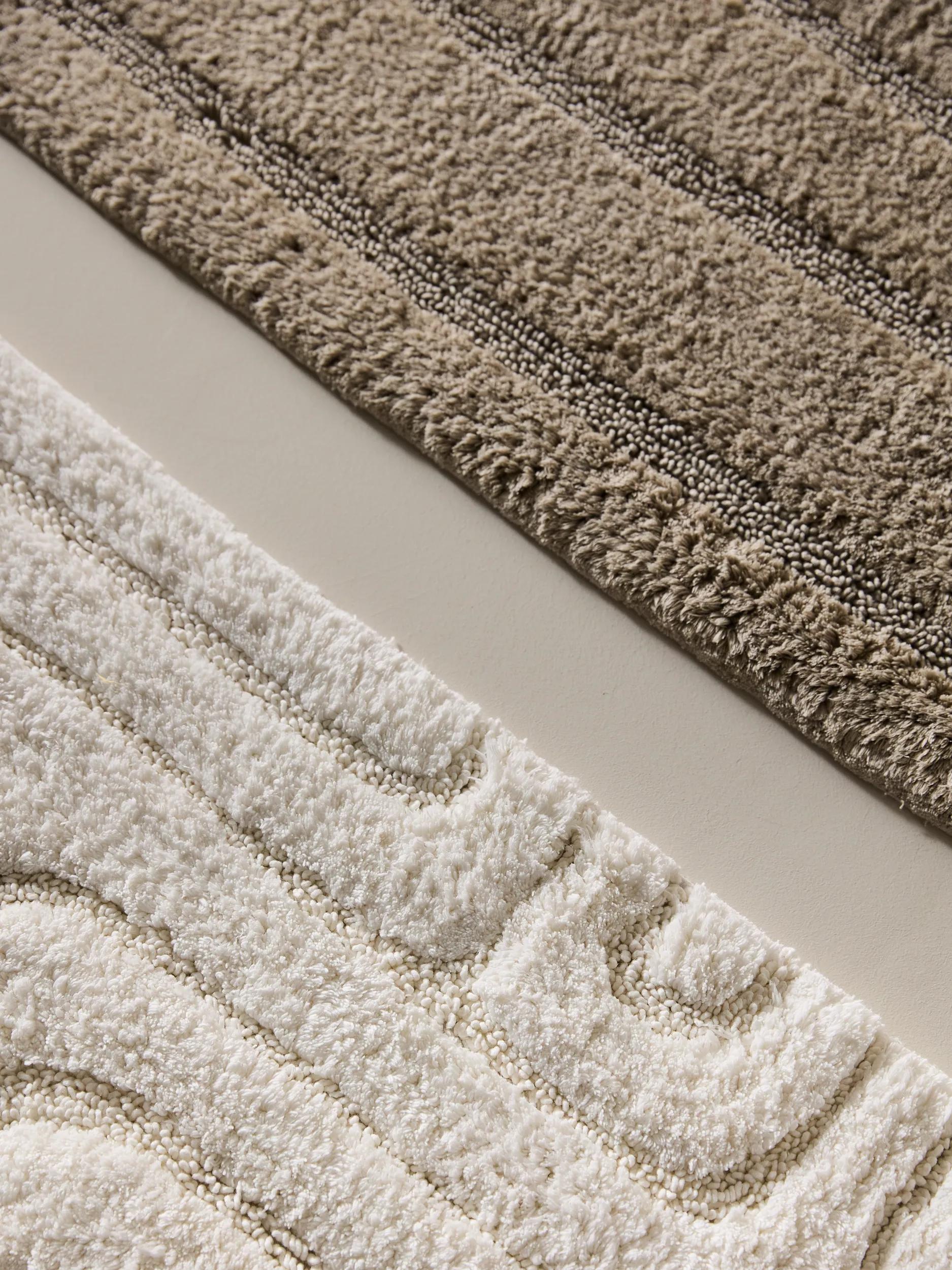 Bath Rug Dan Cream