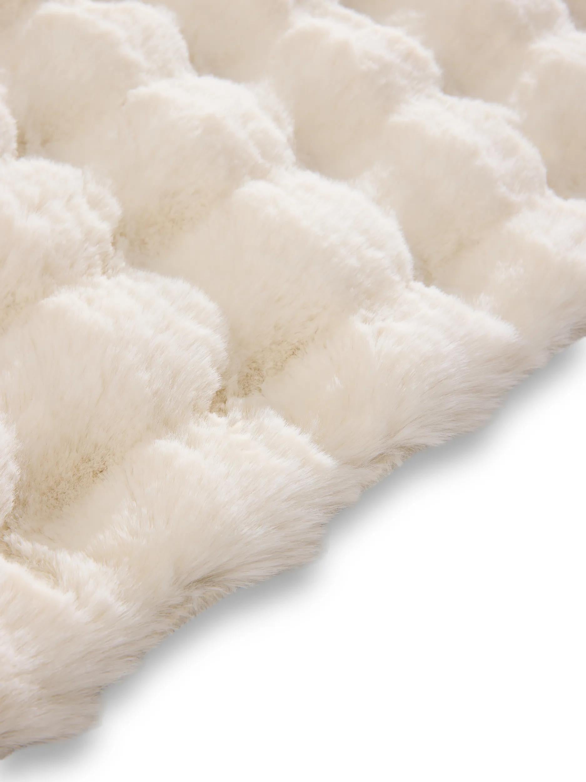 Fur Rug Dave Cream