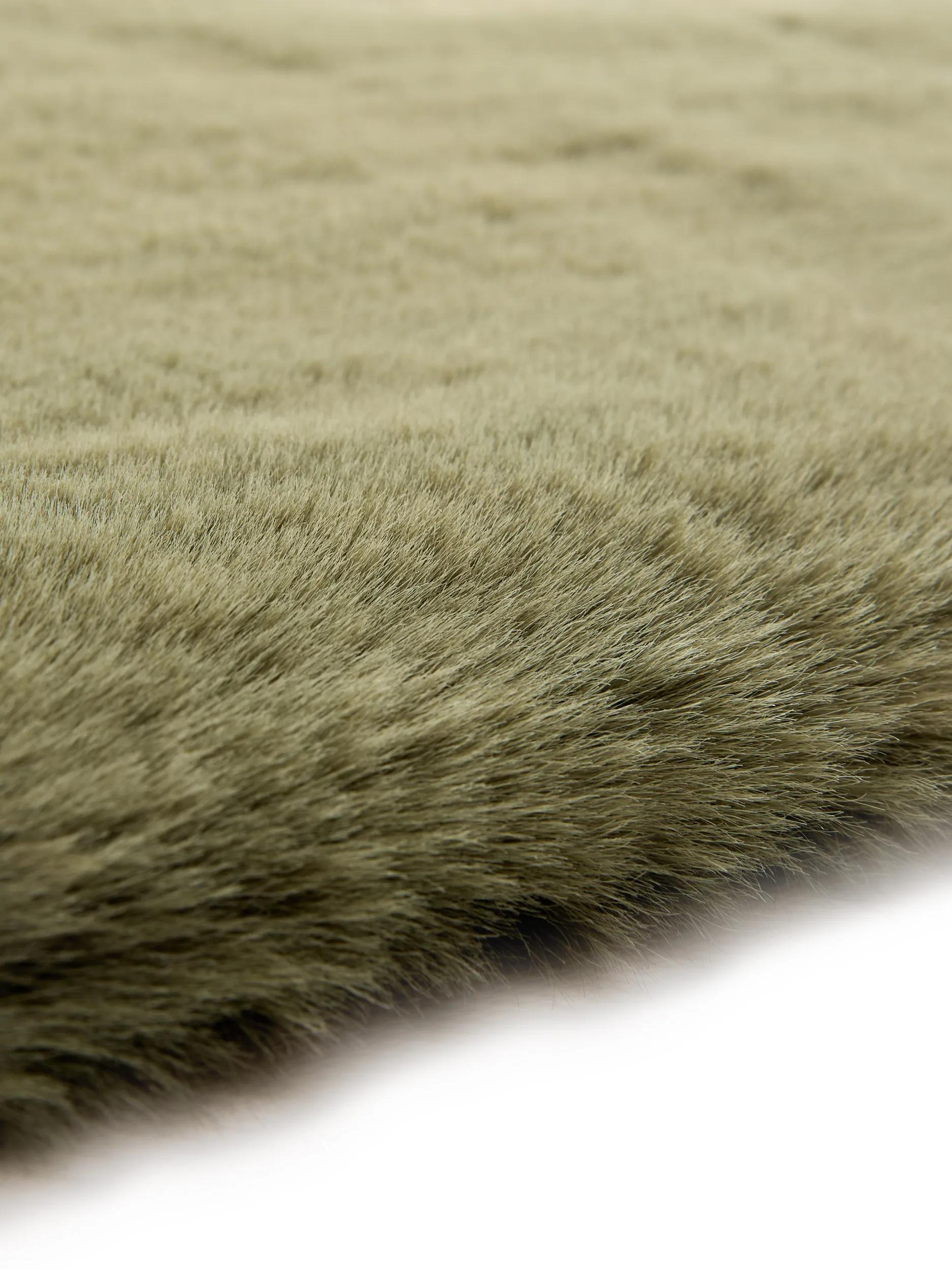 Fur Rug Dave Green