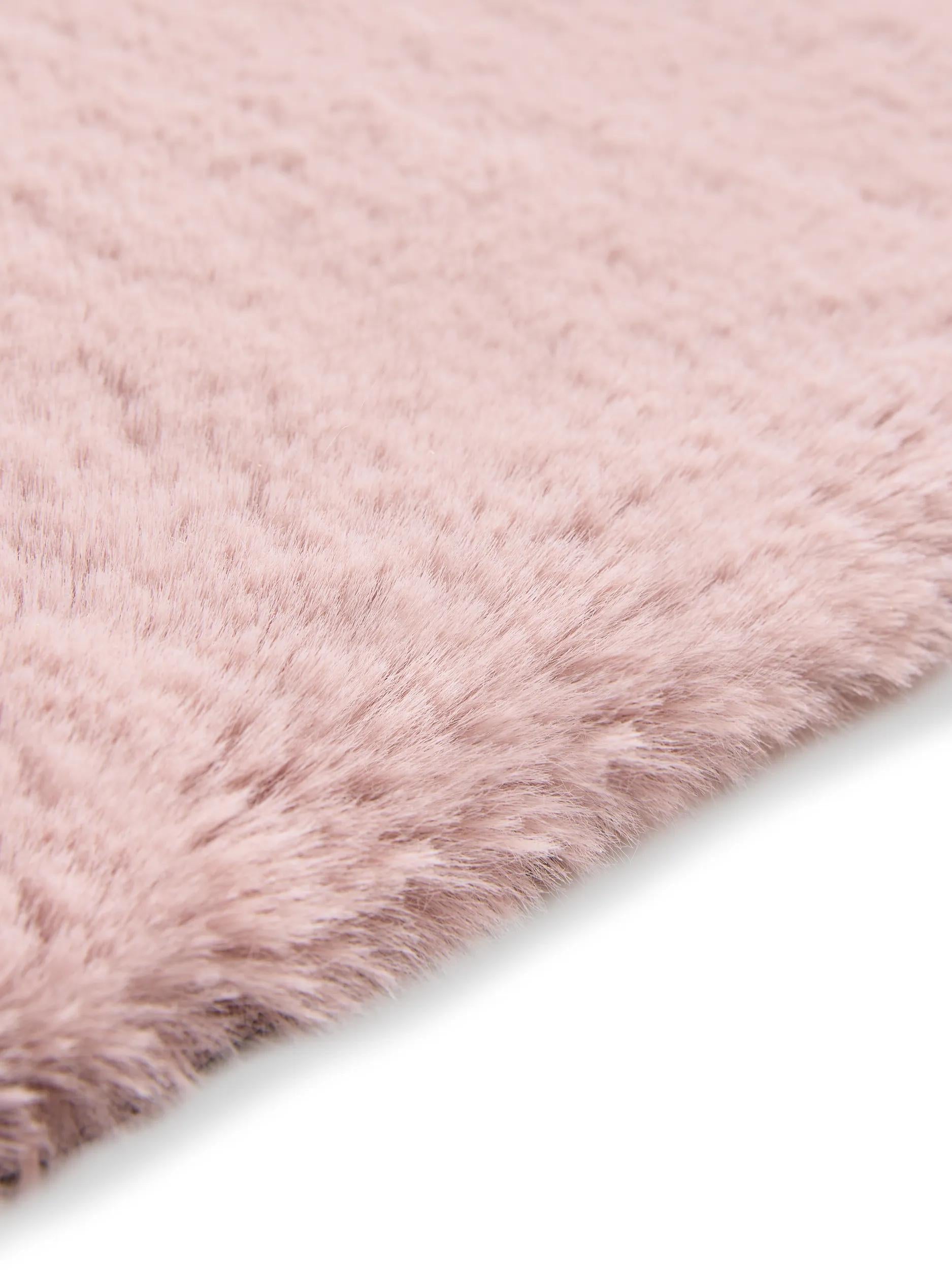 Fur Rug Dave Rose