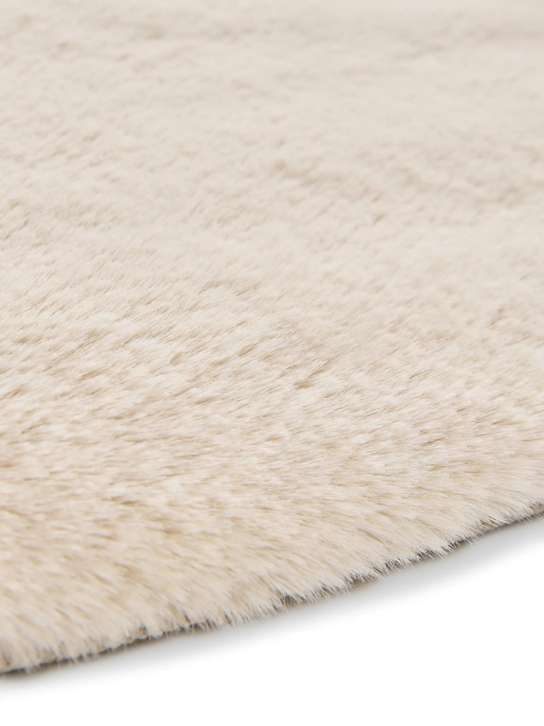 Fur Rug Dave Cream