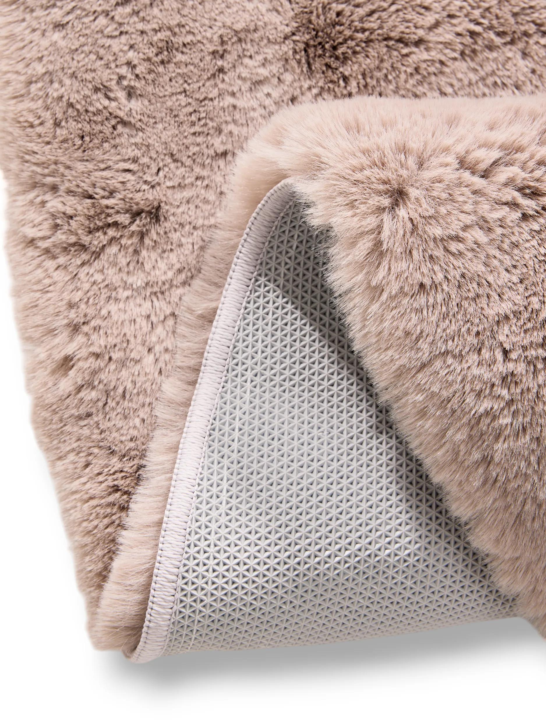 Fur Rug Dave Taupe