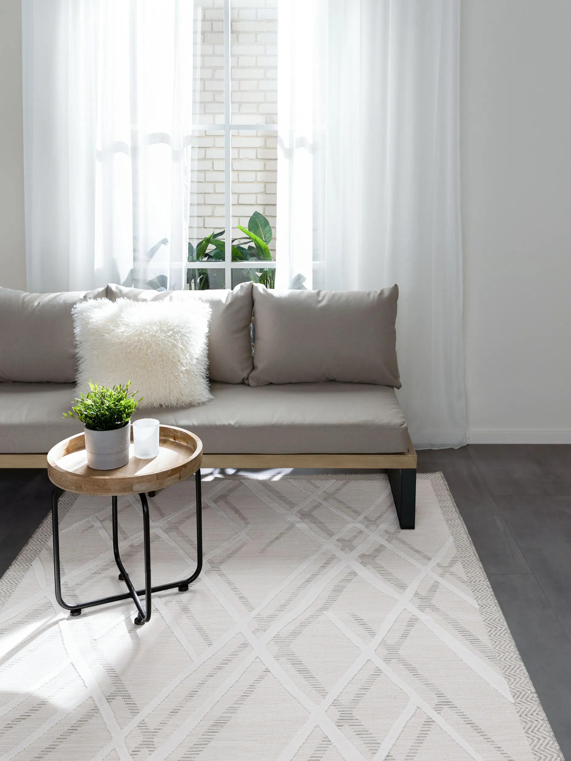 In- & Outdoor Rug Flora Cream