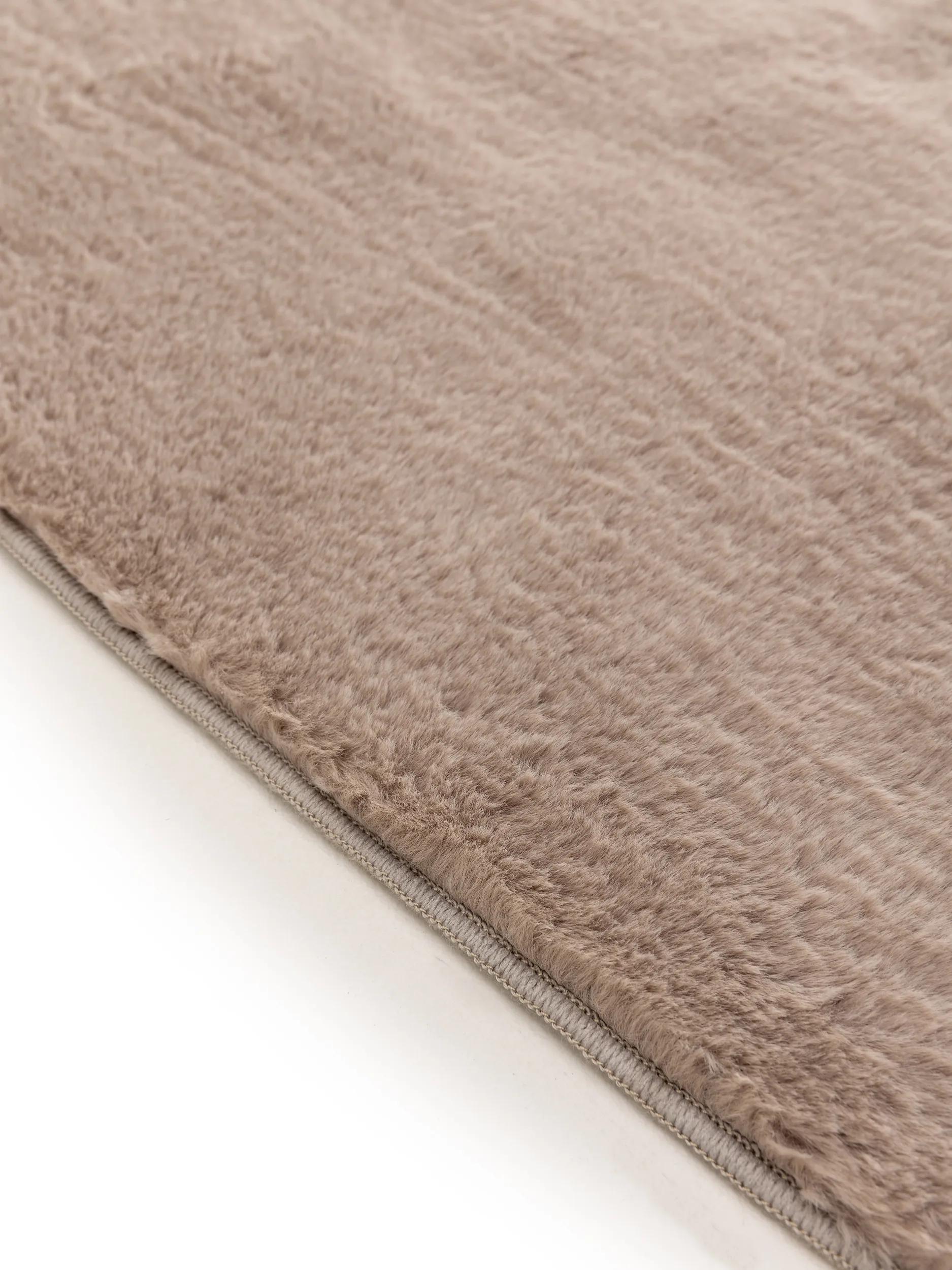 Fur Rug Furry Taupe