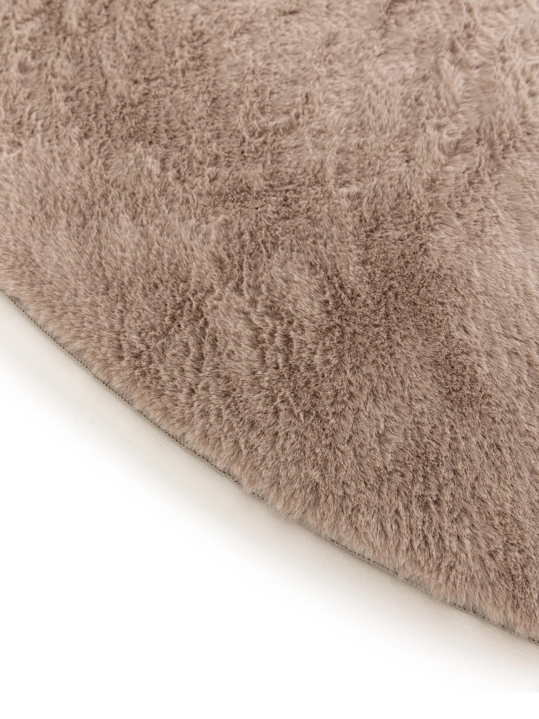 Fur Rug Furry Taupe