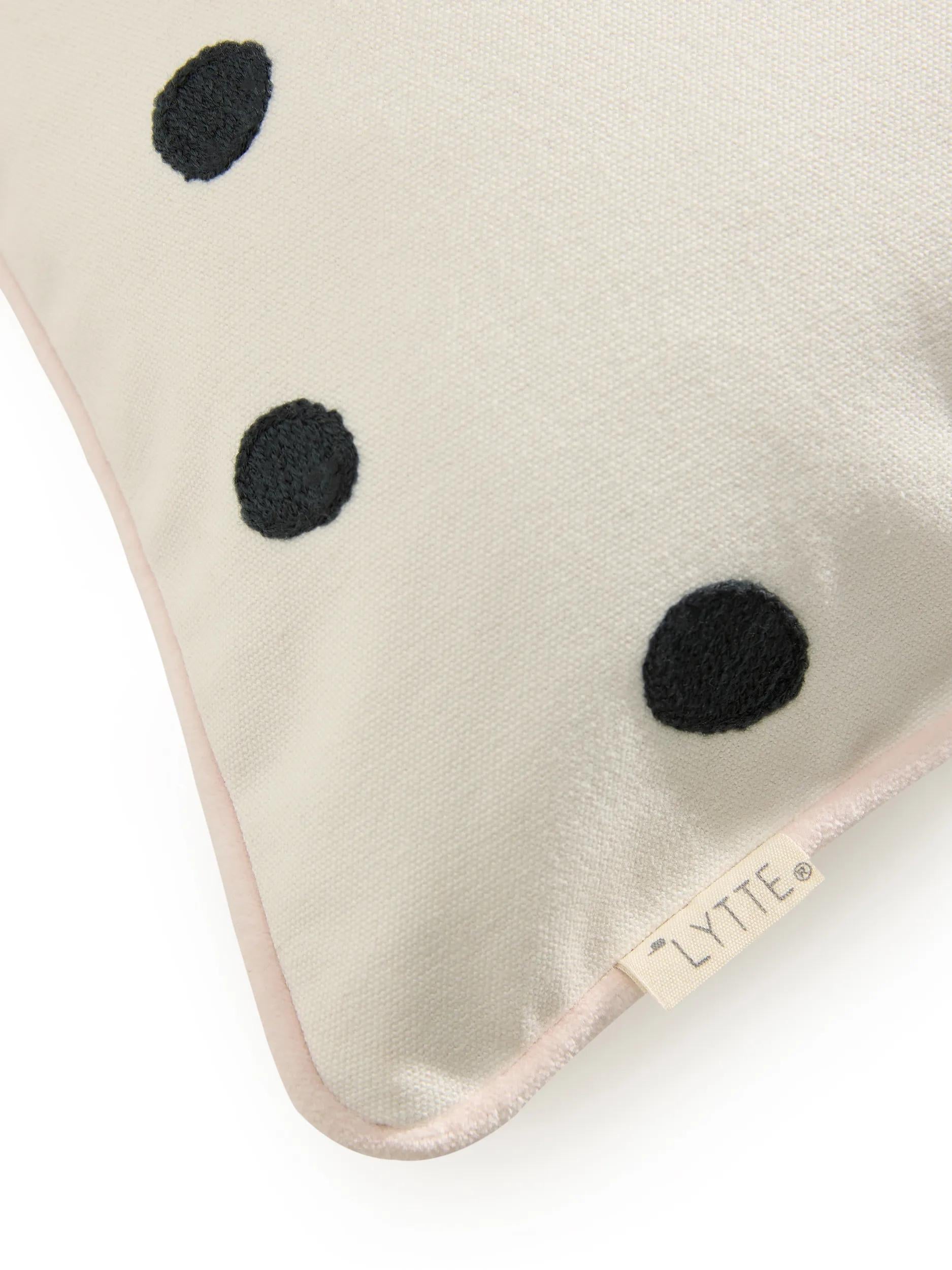 Cushion Hannes White/Black