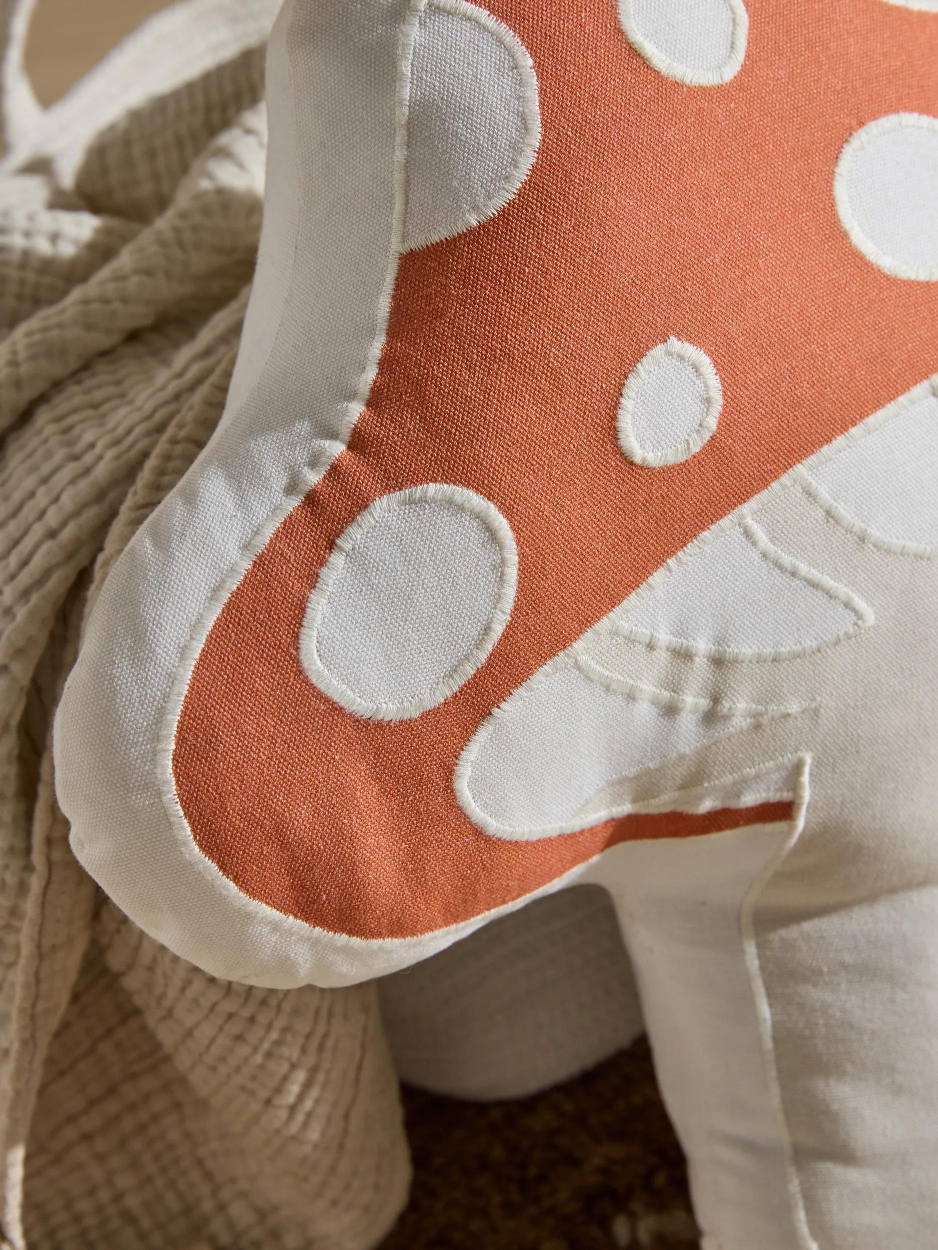 Cushion Isa Beige/Red