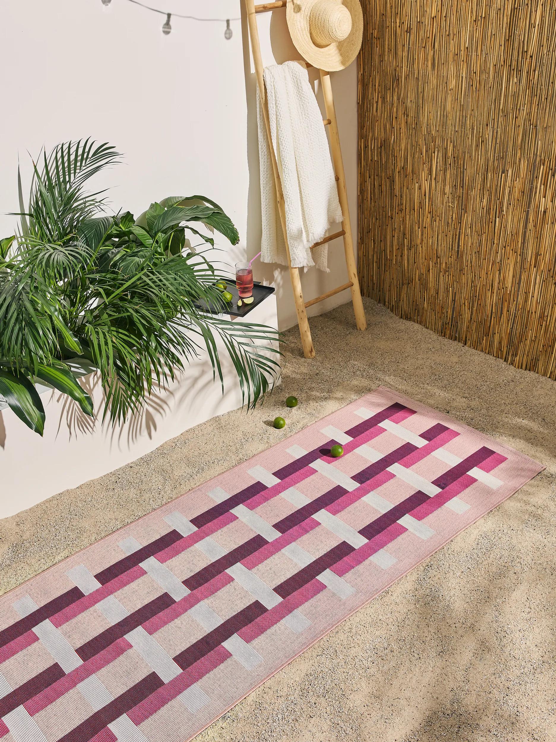 In- & Outdoor Runner Jovis Pink