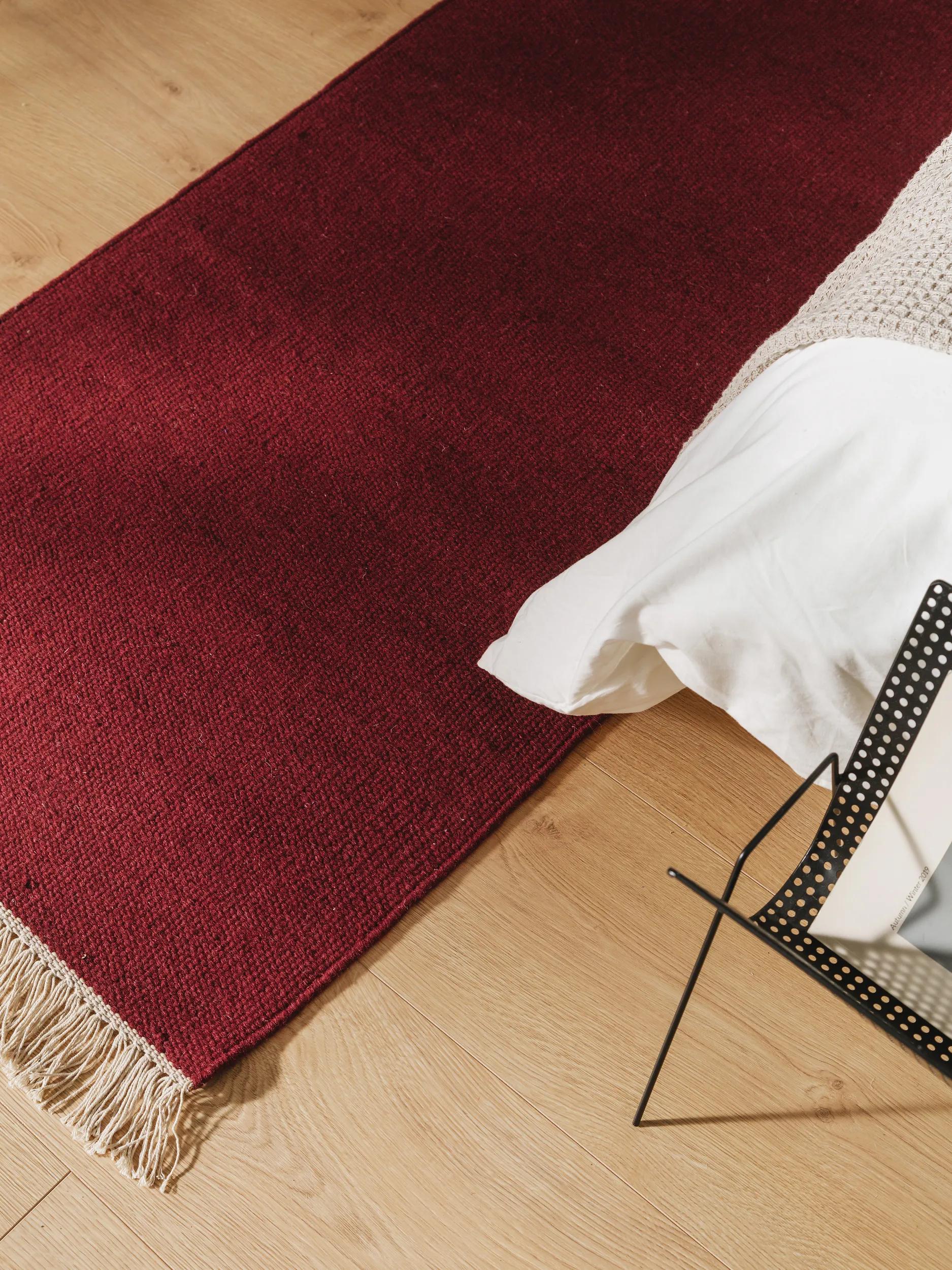 Wool Rug Liv Dark Red