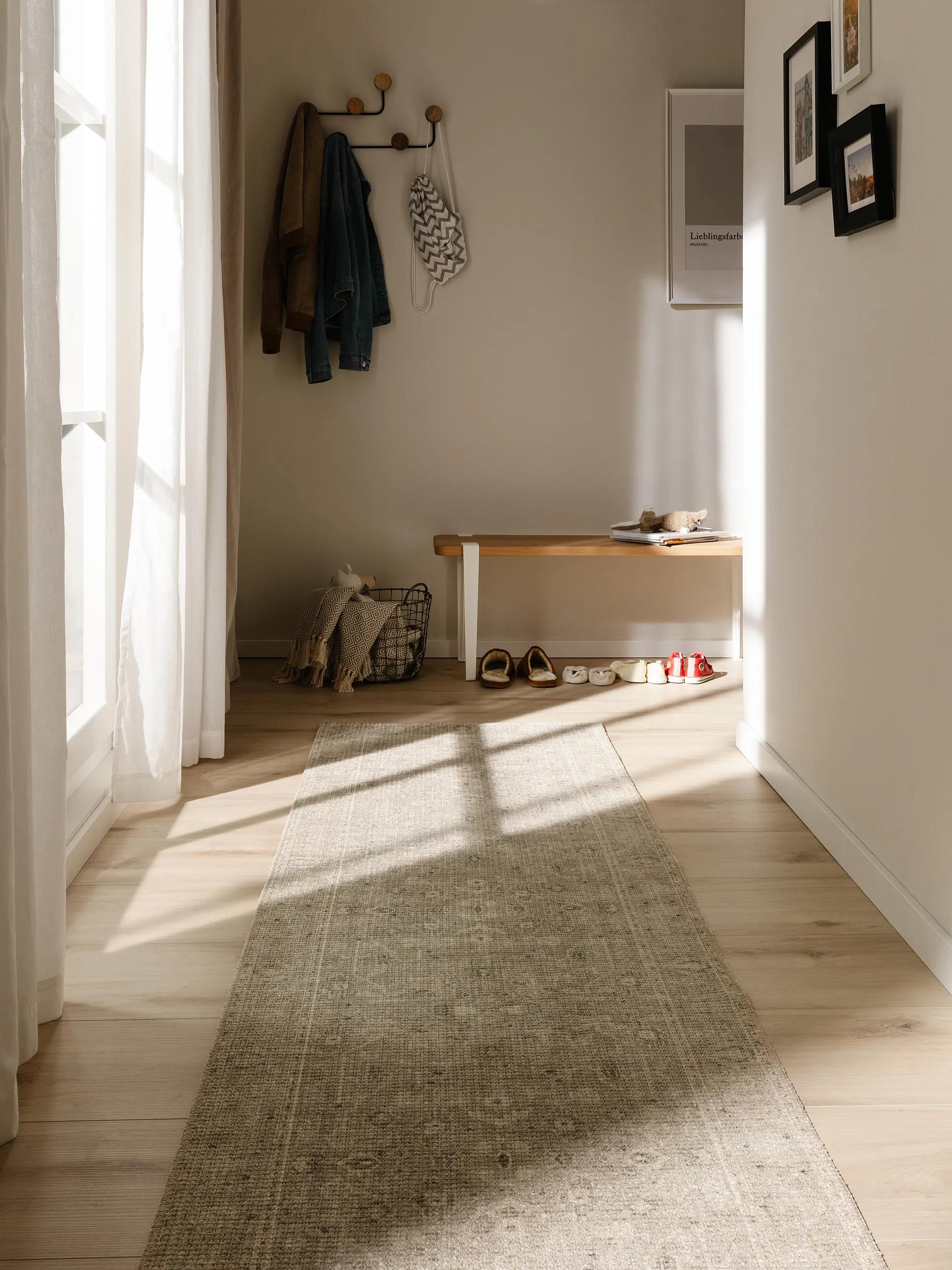 Runner Lorenzo Light Grey