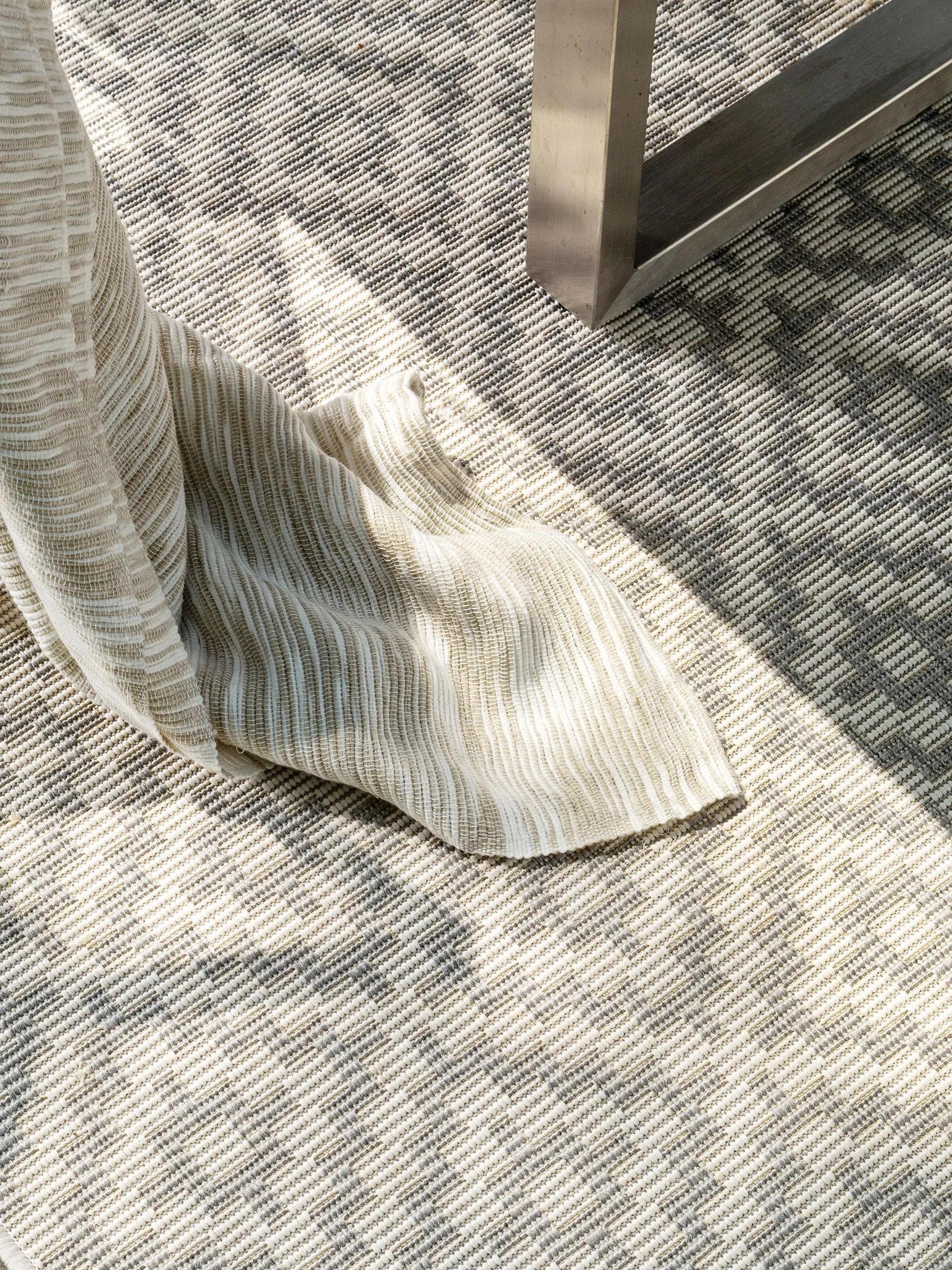 In- & Outdoor Rug Metro Grey