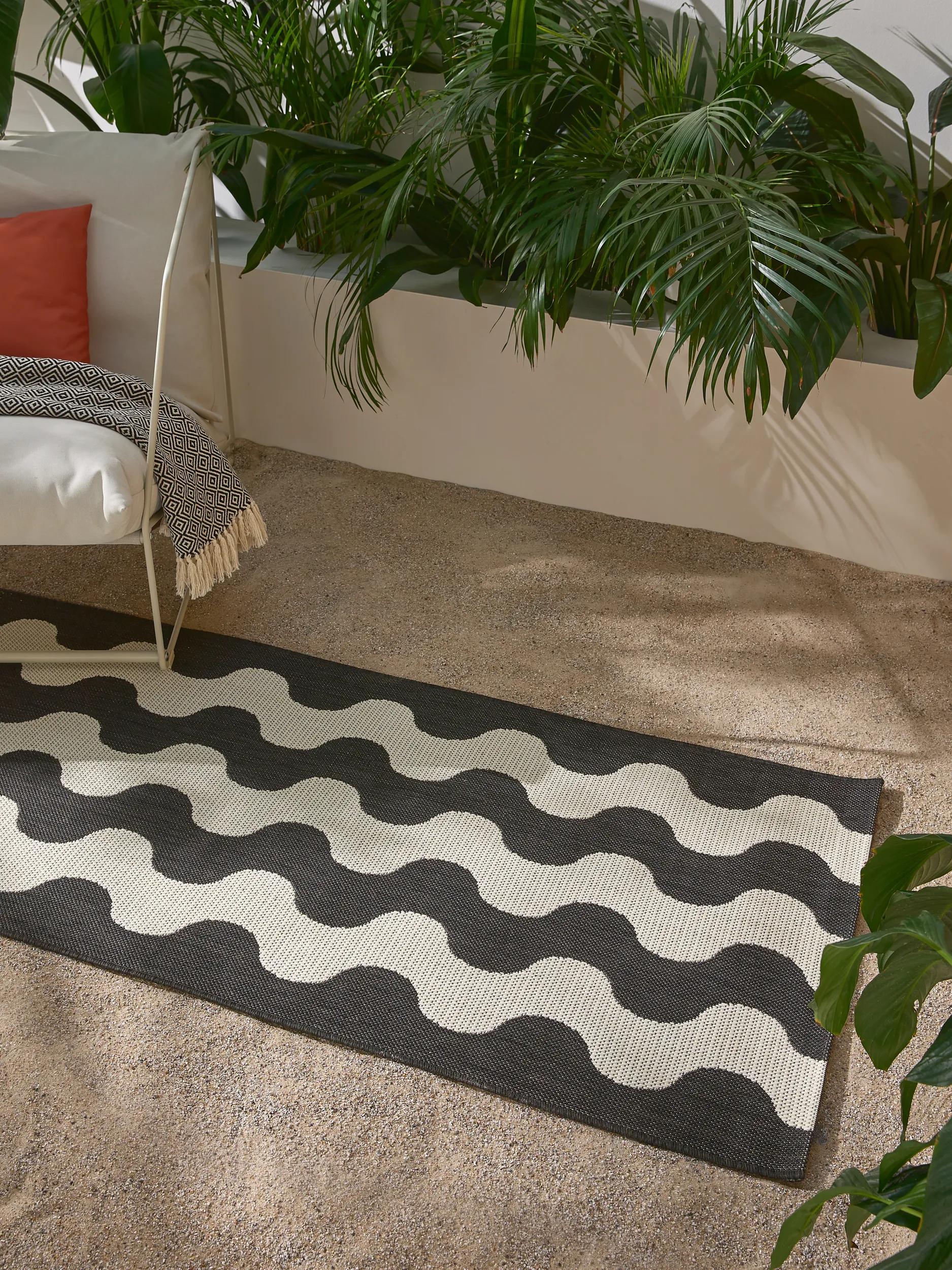 In- & Outdoor Runner Metro Black/White