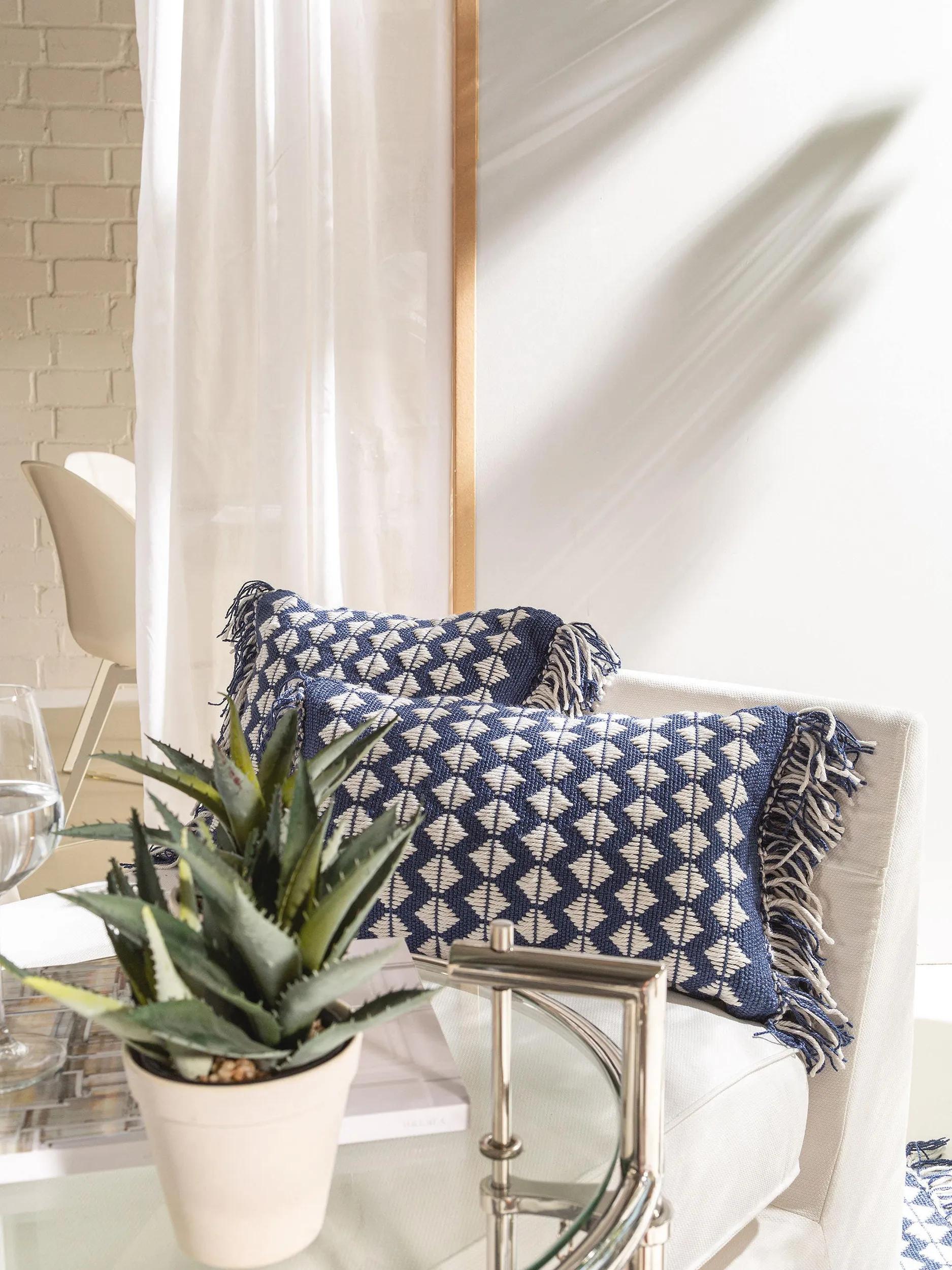 In- & Outdoor cushion Morty Dark Blue