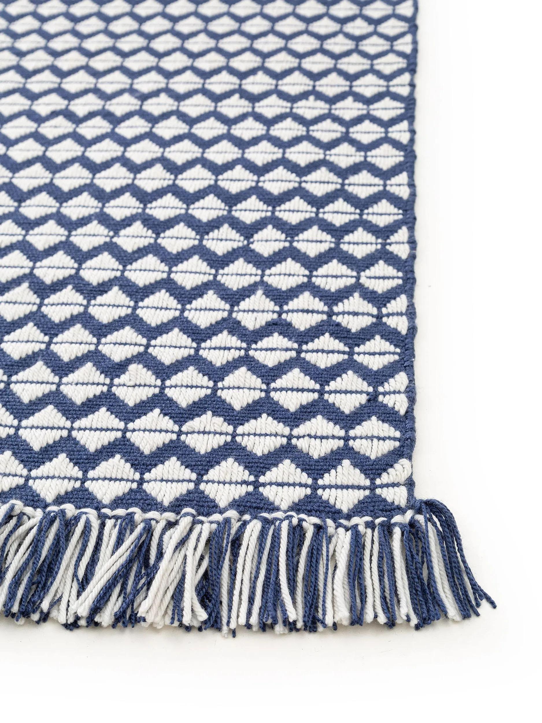 Teppich aus recyceltem Material Morty Dunkelblau