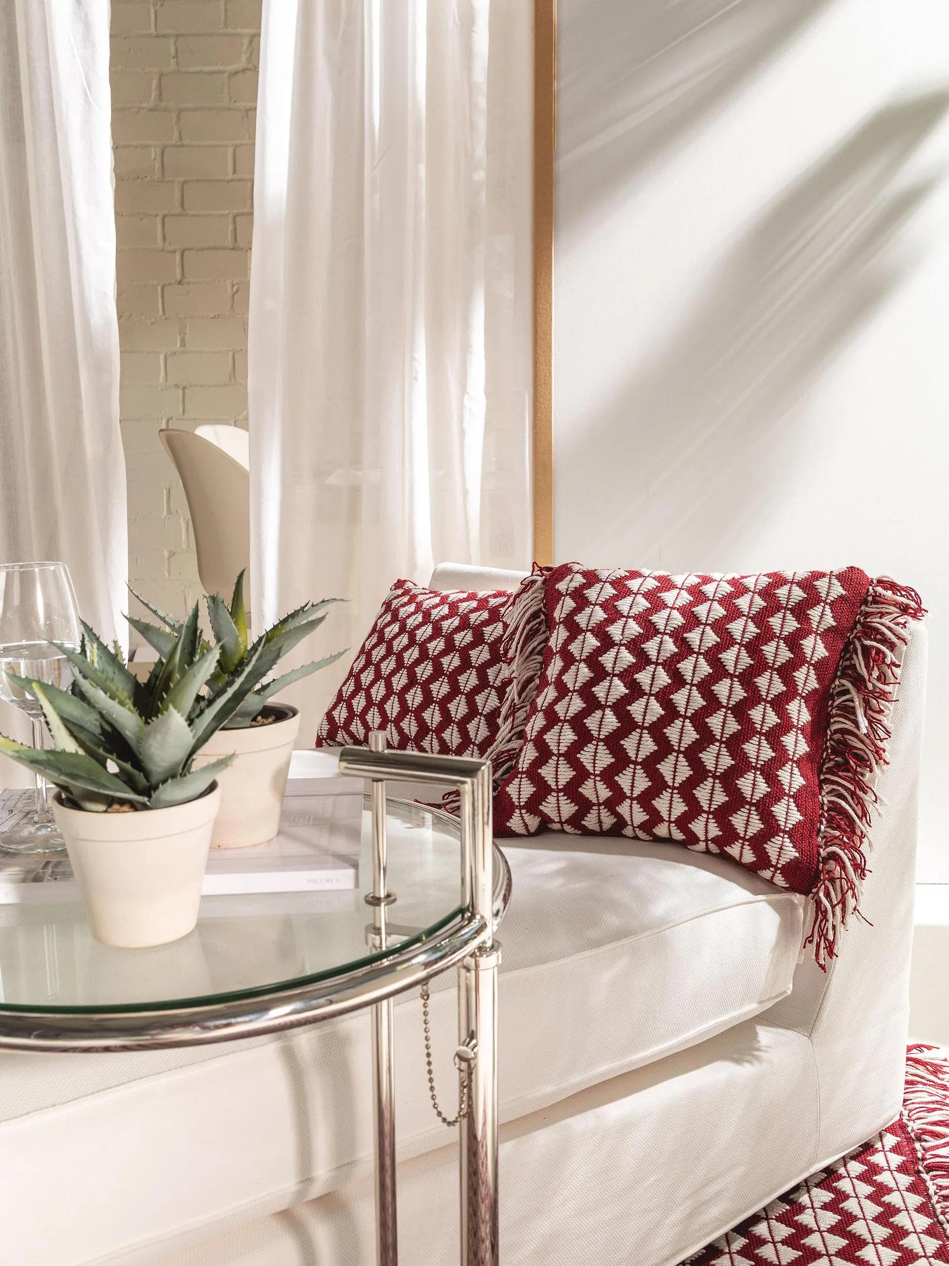 In- & Outdoor cushion Morty Red