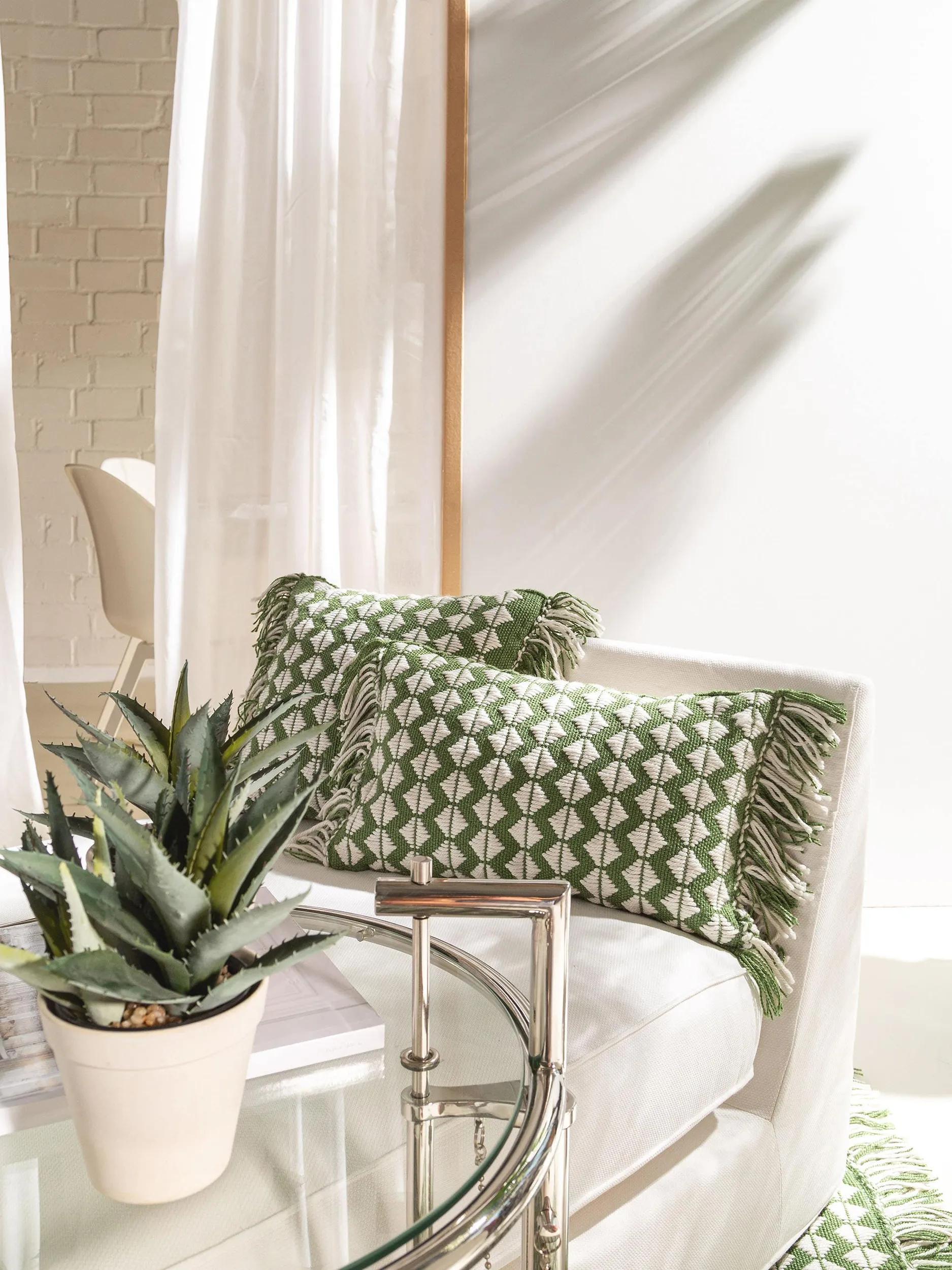 In- & Outdoor cushion Morty Green