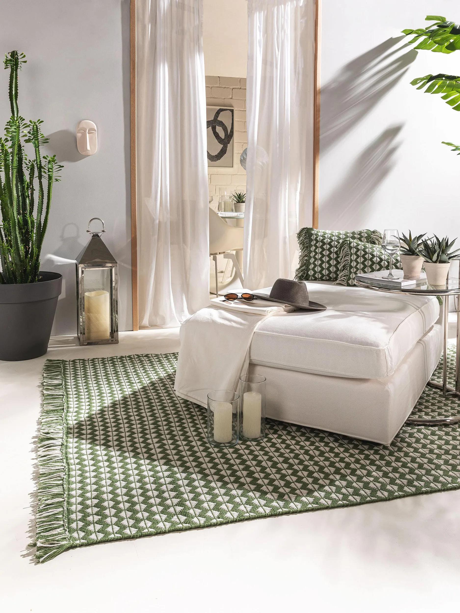 Teppich aus recyceltem Material Morty Grün