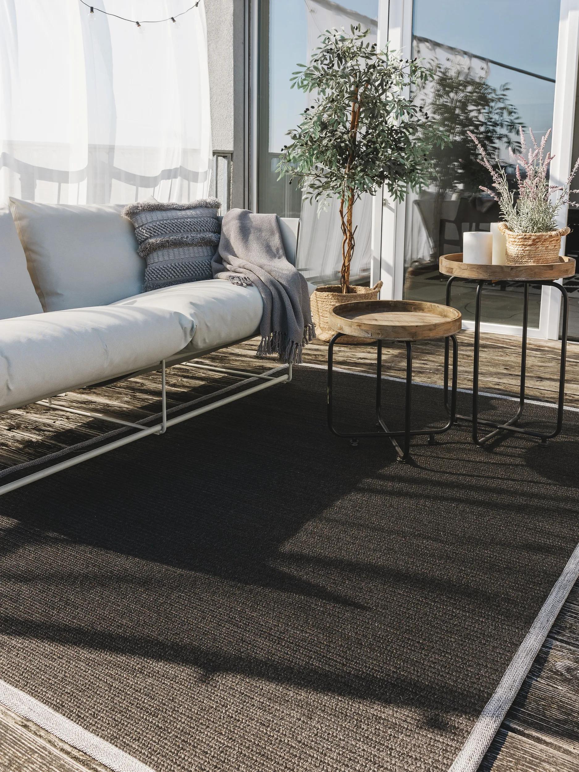 In- & Outdoor Rug Nandi Black