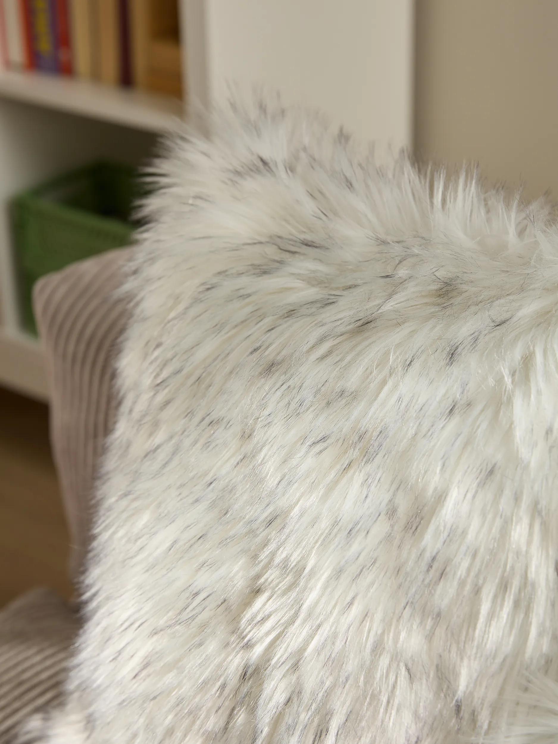 Cushion Cover Nanuk Black/White