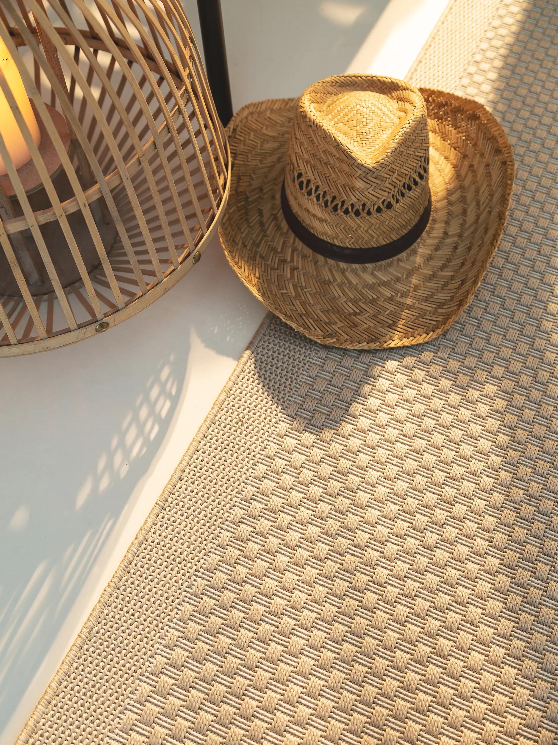 In- & Outdoor Runner Naoto White