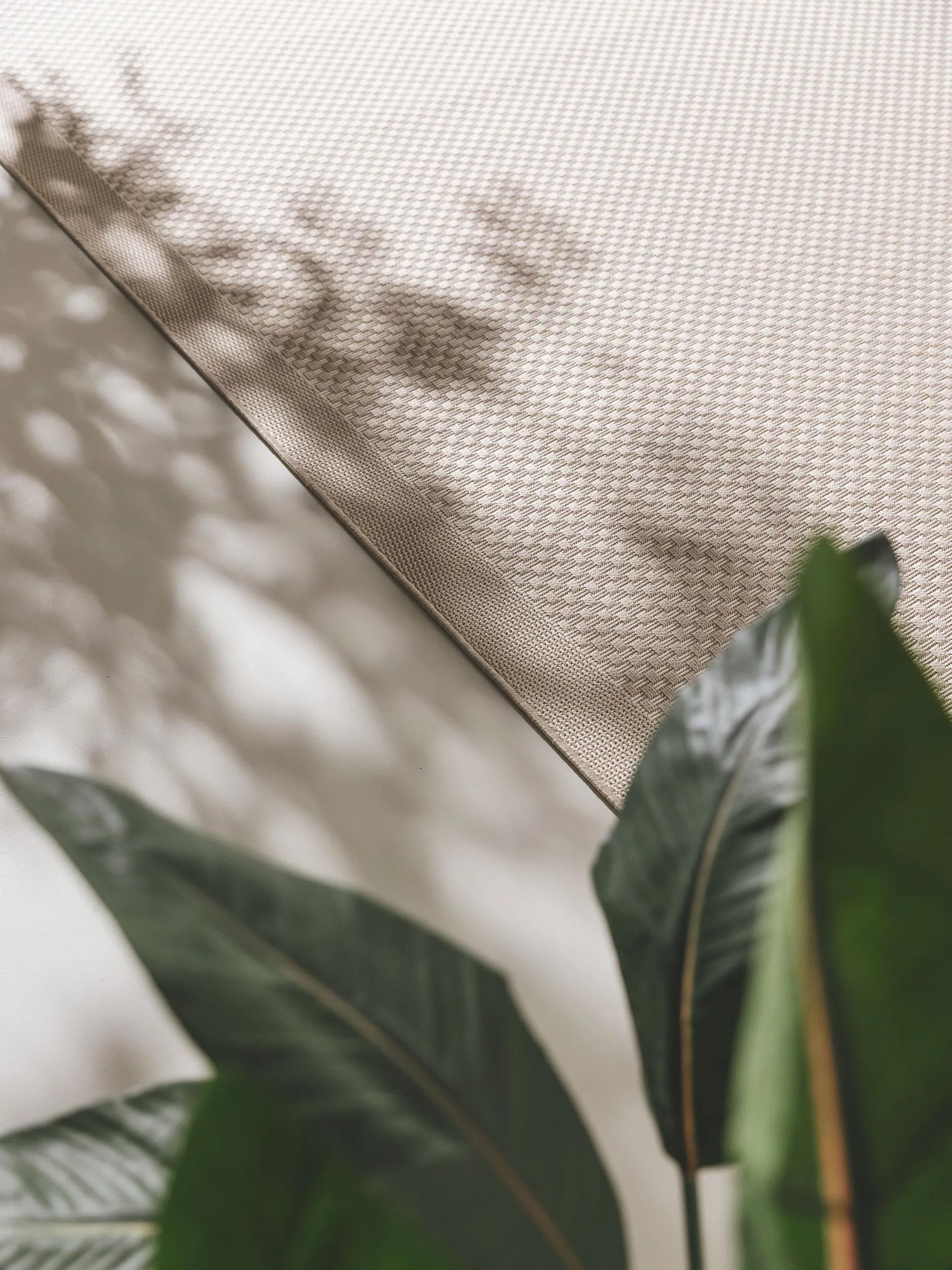 In- & Outdoor Rug Naoto White