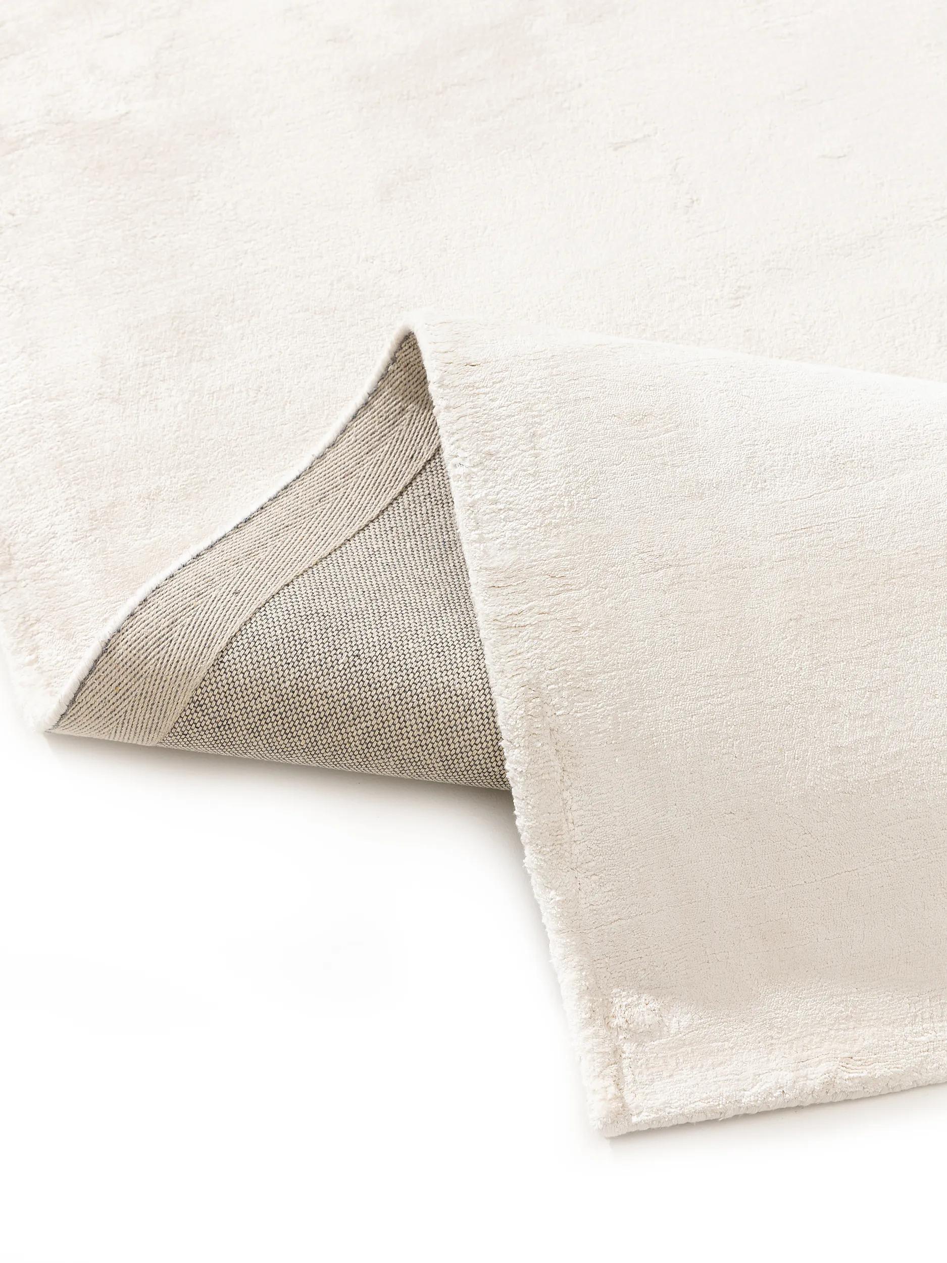 Viscose Rug Nela Ivory