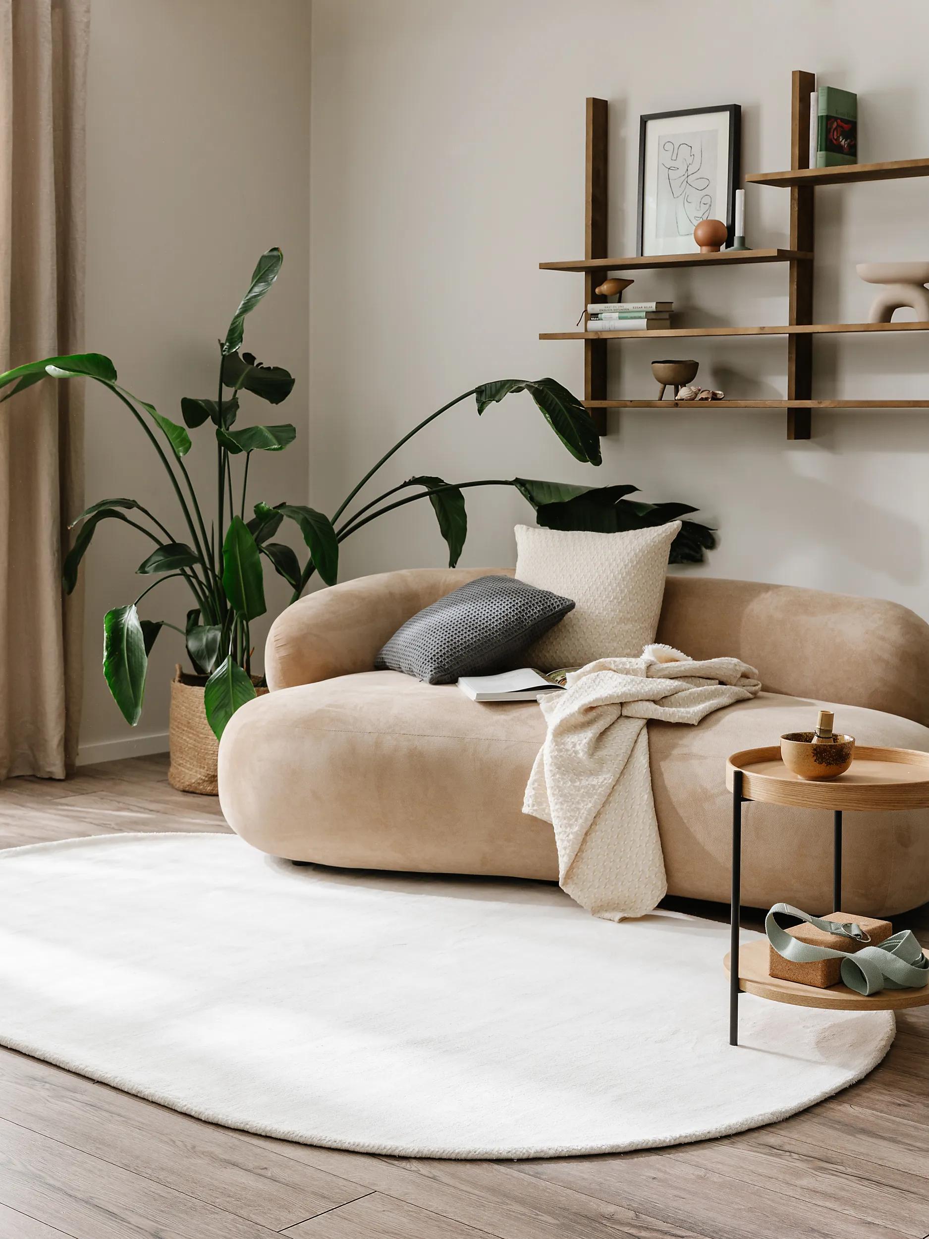 Tapis en viscose ovale Nela ivoire