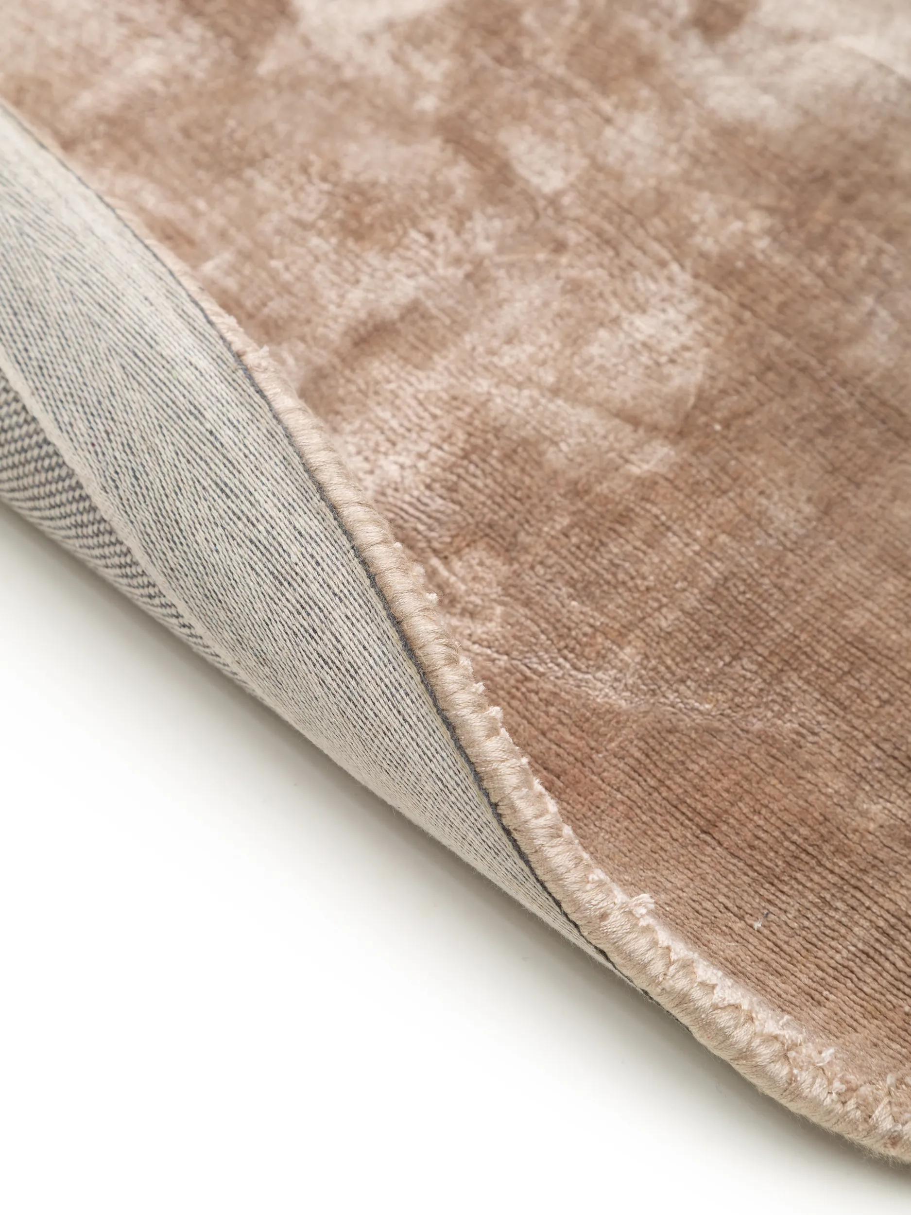 Viscose Rug Round Nela Taupe