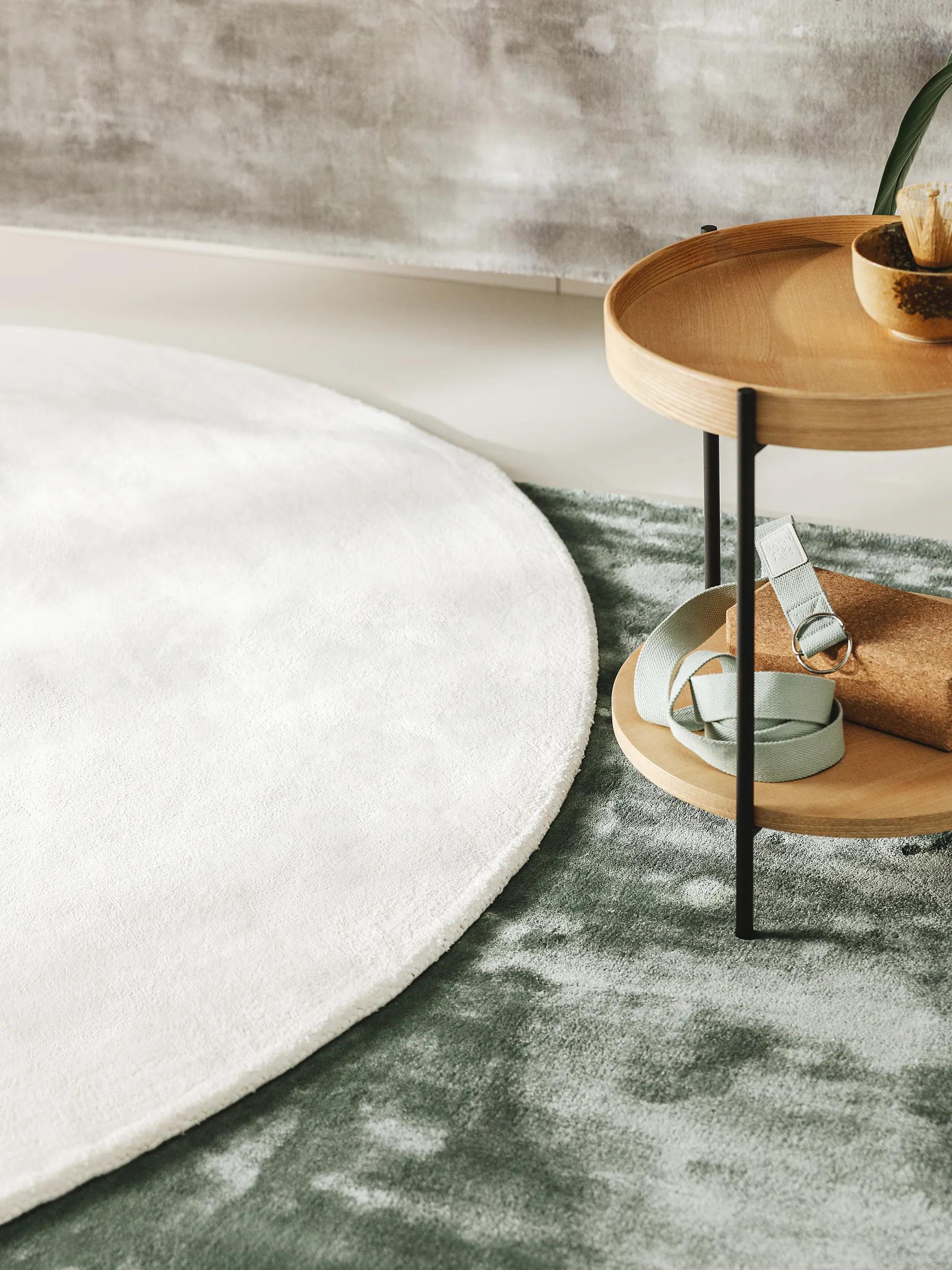 Viscose Rug Round Nela Ivory