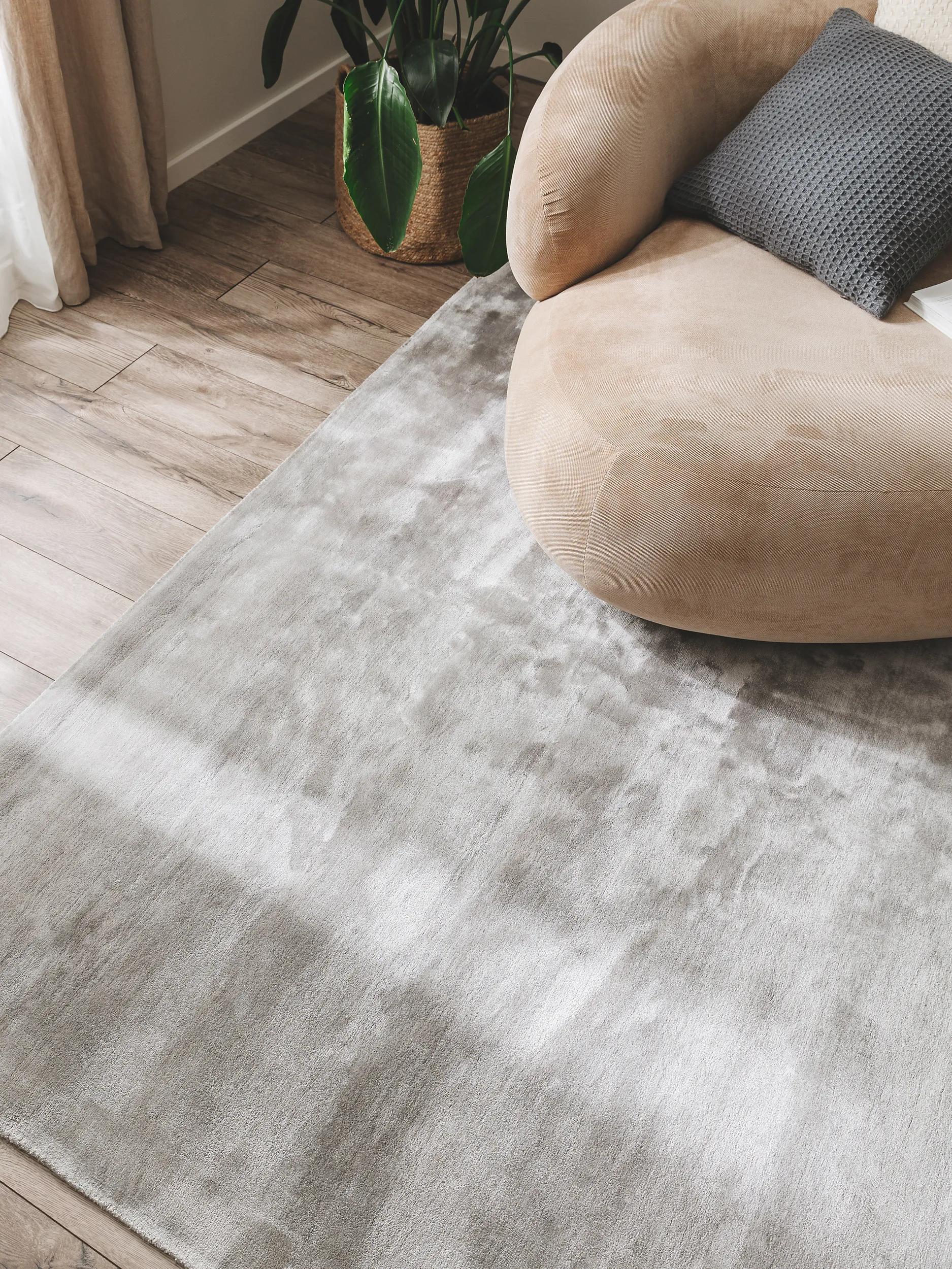 Viscose Rug Nela Grey