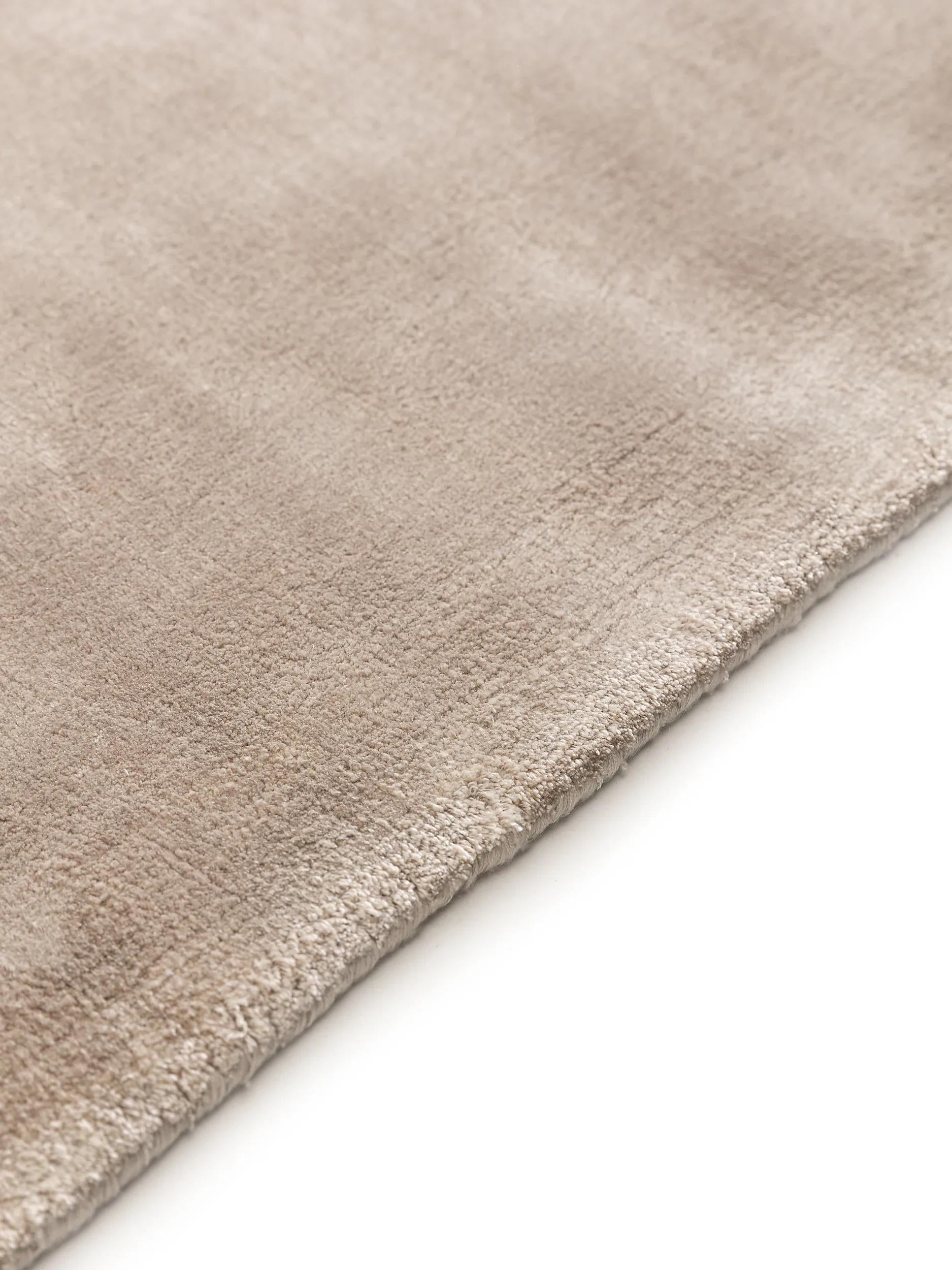 Viscose Rug Nela Taupe