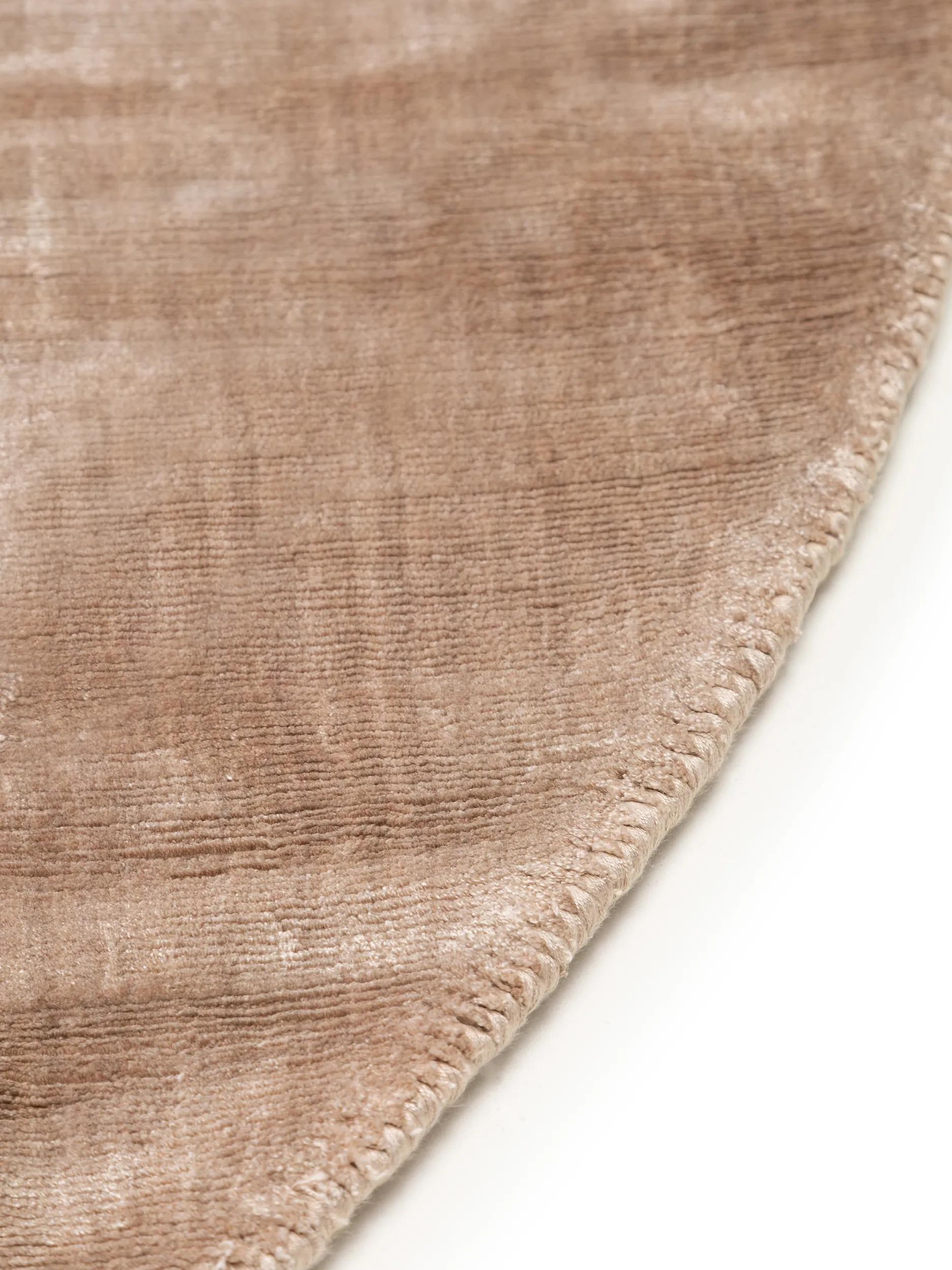 Viscose Rug Round Nela Taupe
