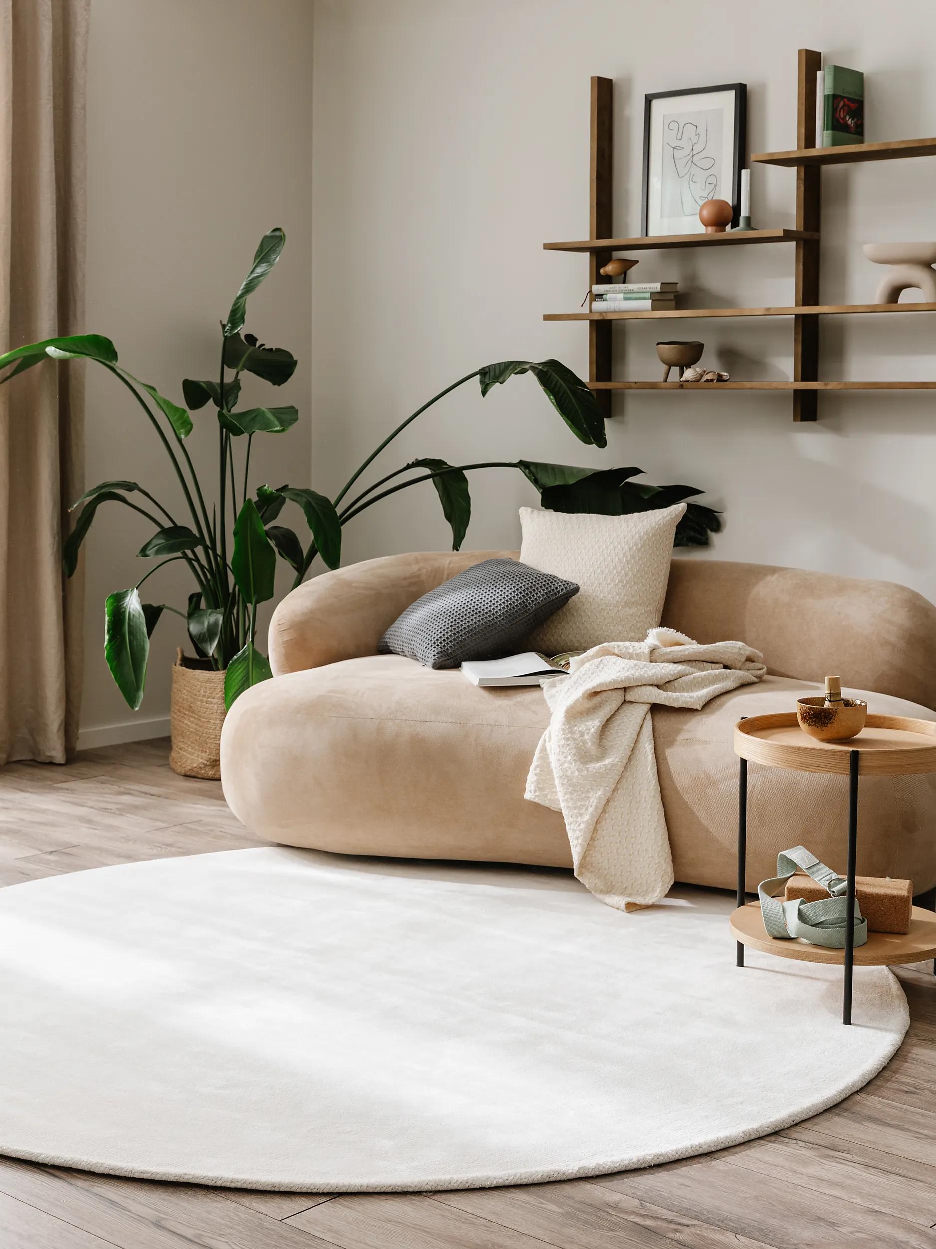 Viscose Rug Round Nela Ivory