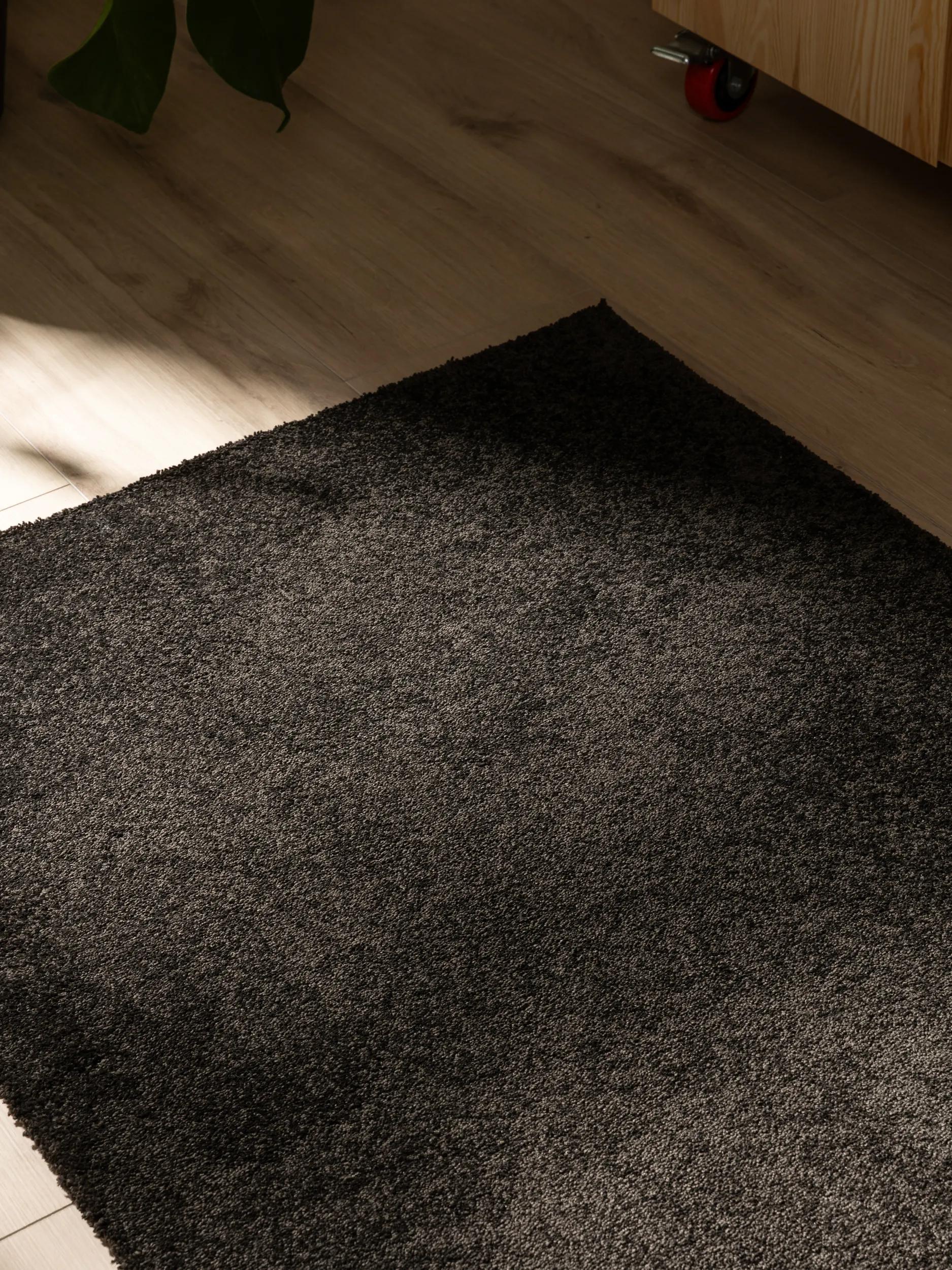 Runner Nina Charcoal